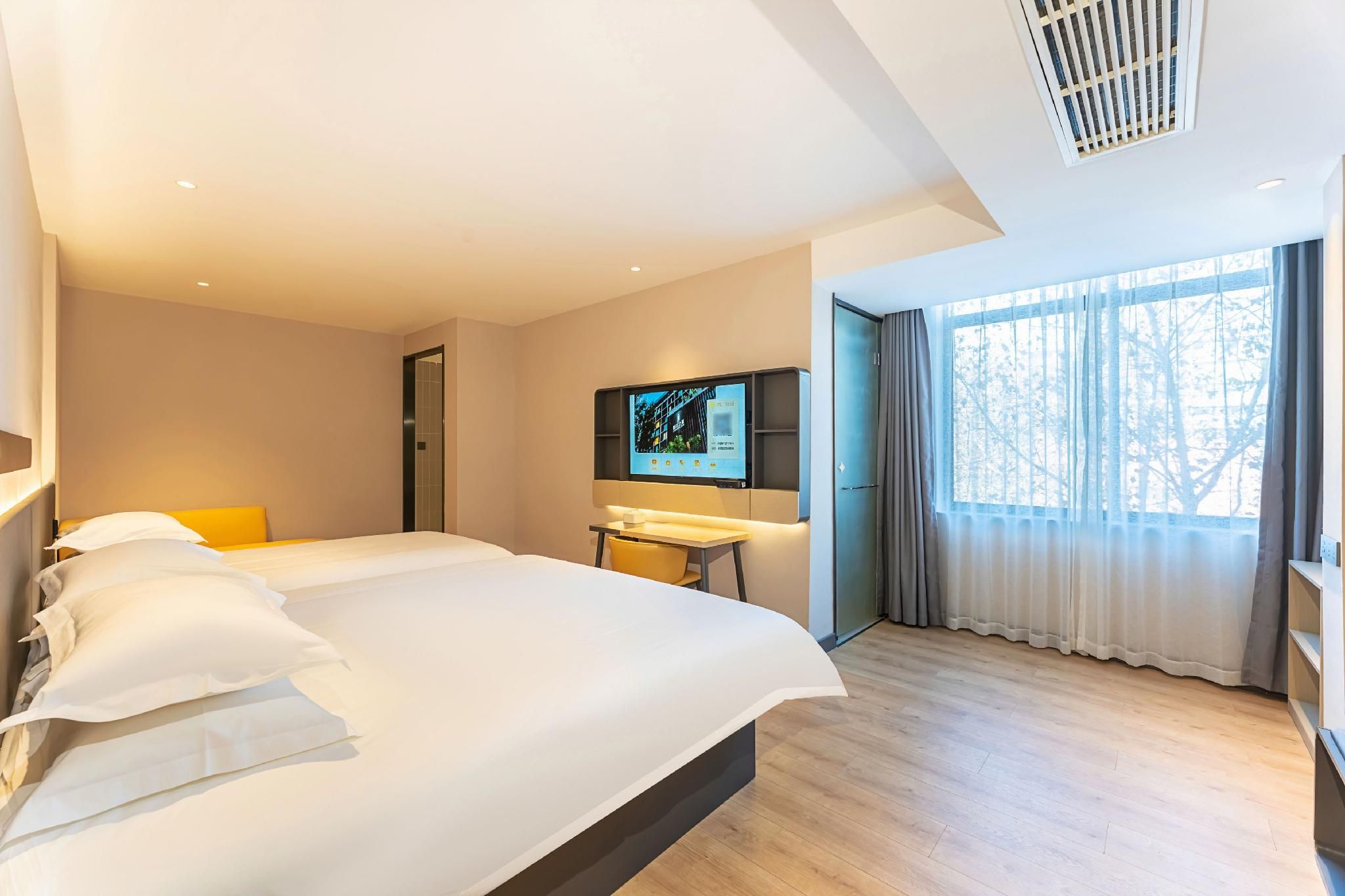 WH - Xingxuan Deluxe Family Room