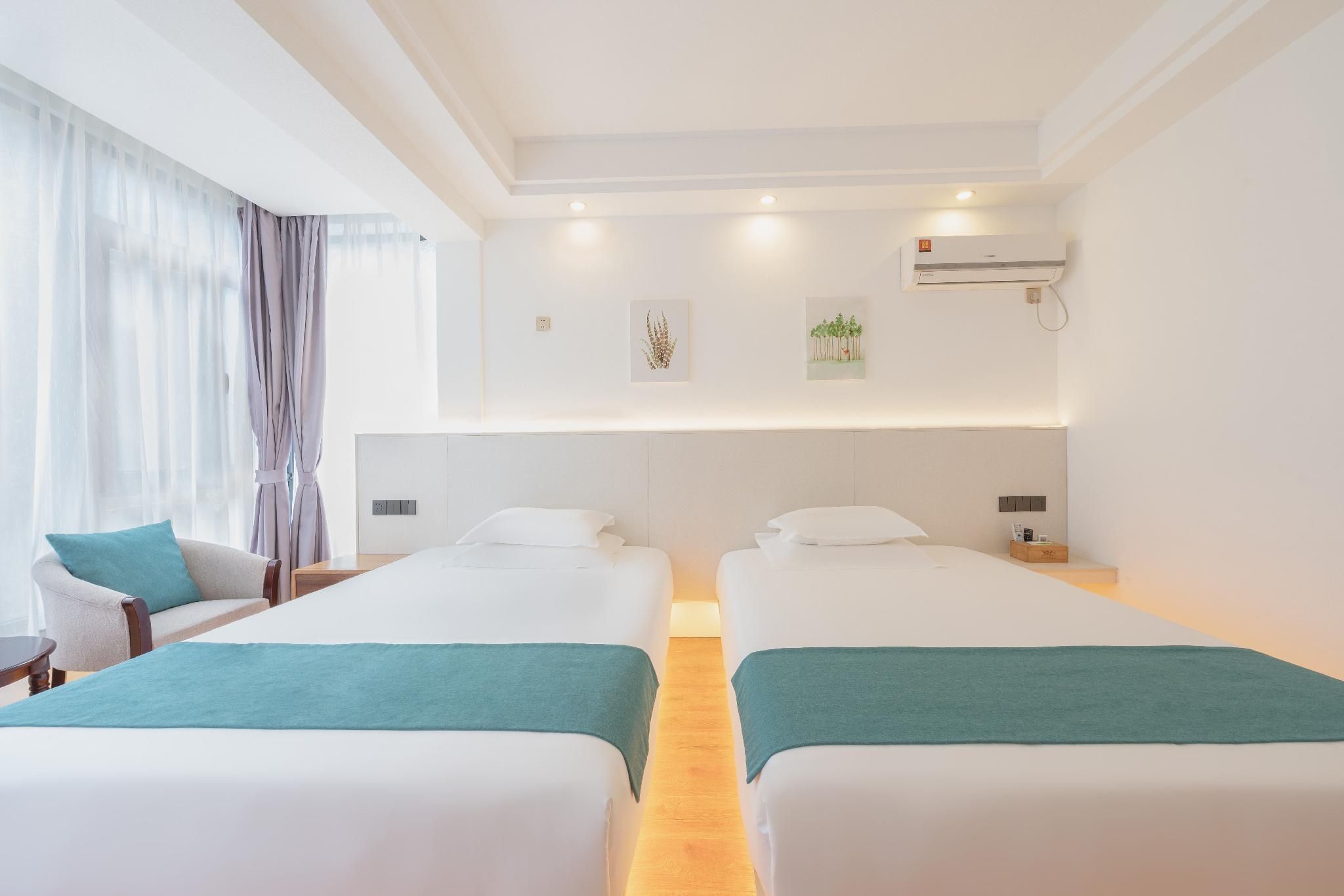 Mountain View Twin Room