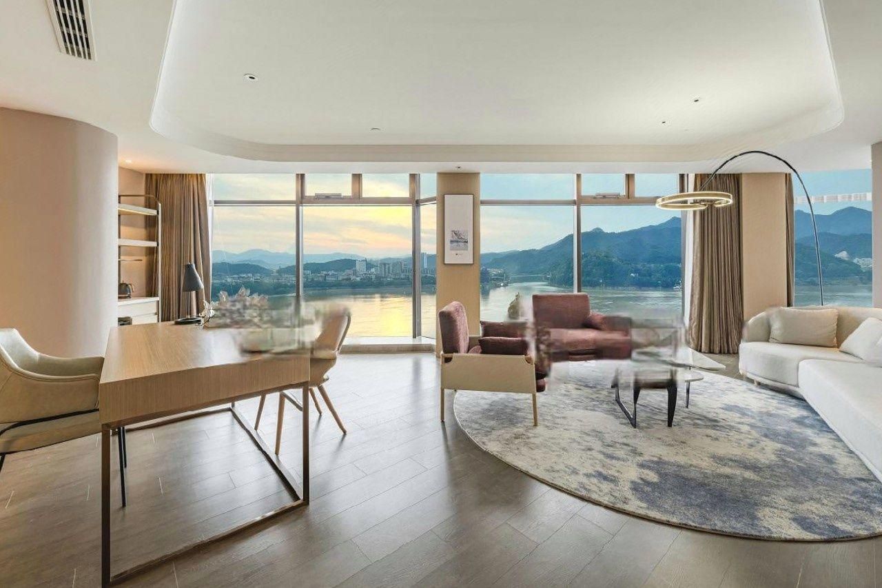 Premier Suite with River View