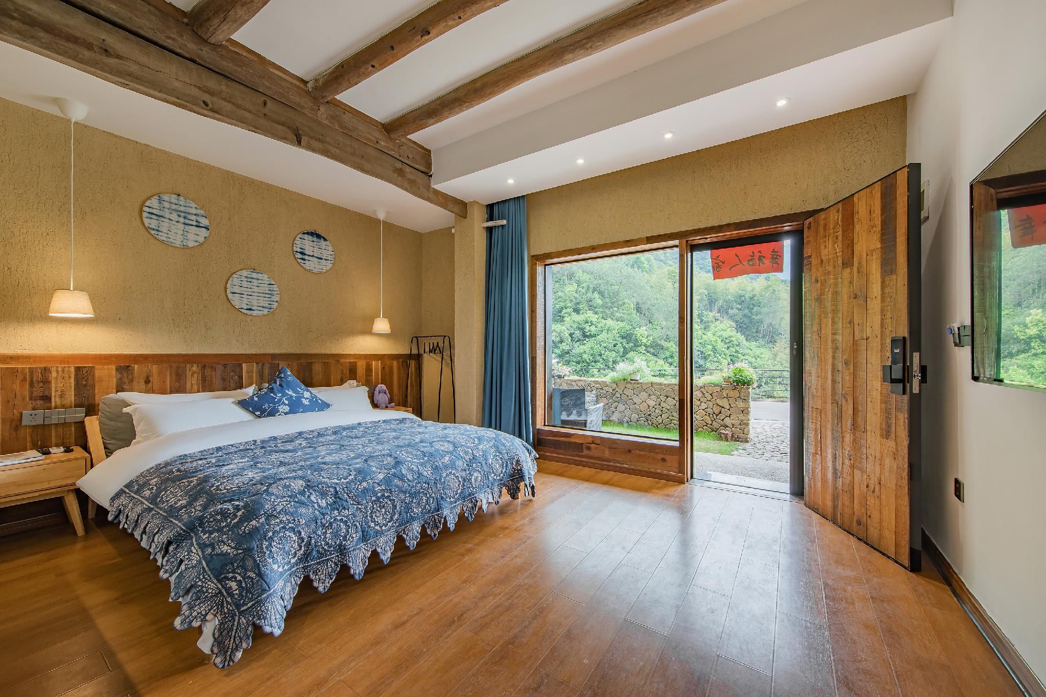 Superior Cottage