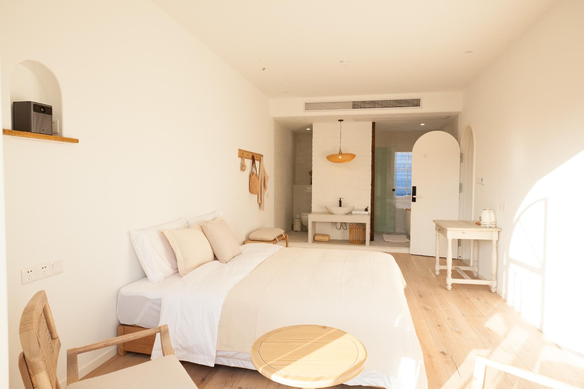 Mountain View Premier Room - Balcony