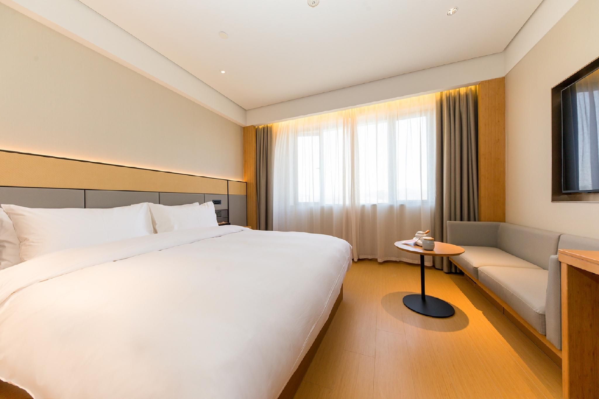 Business Queen Bed Room
