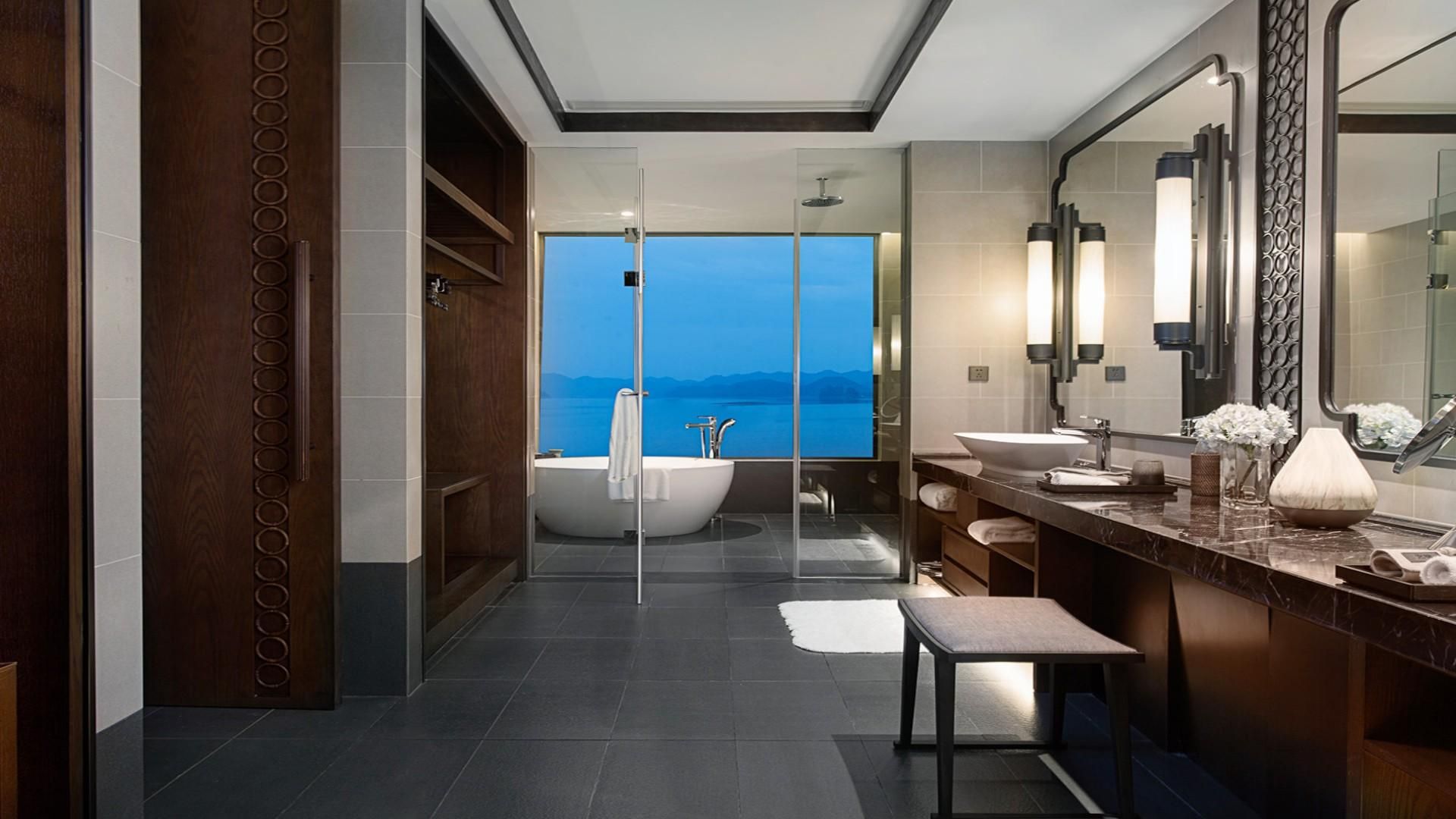 Premium Lake View Room