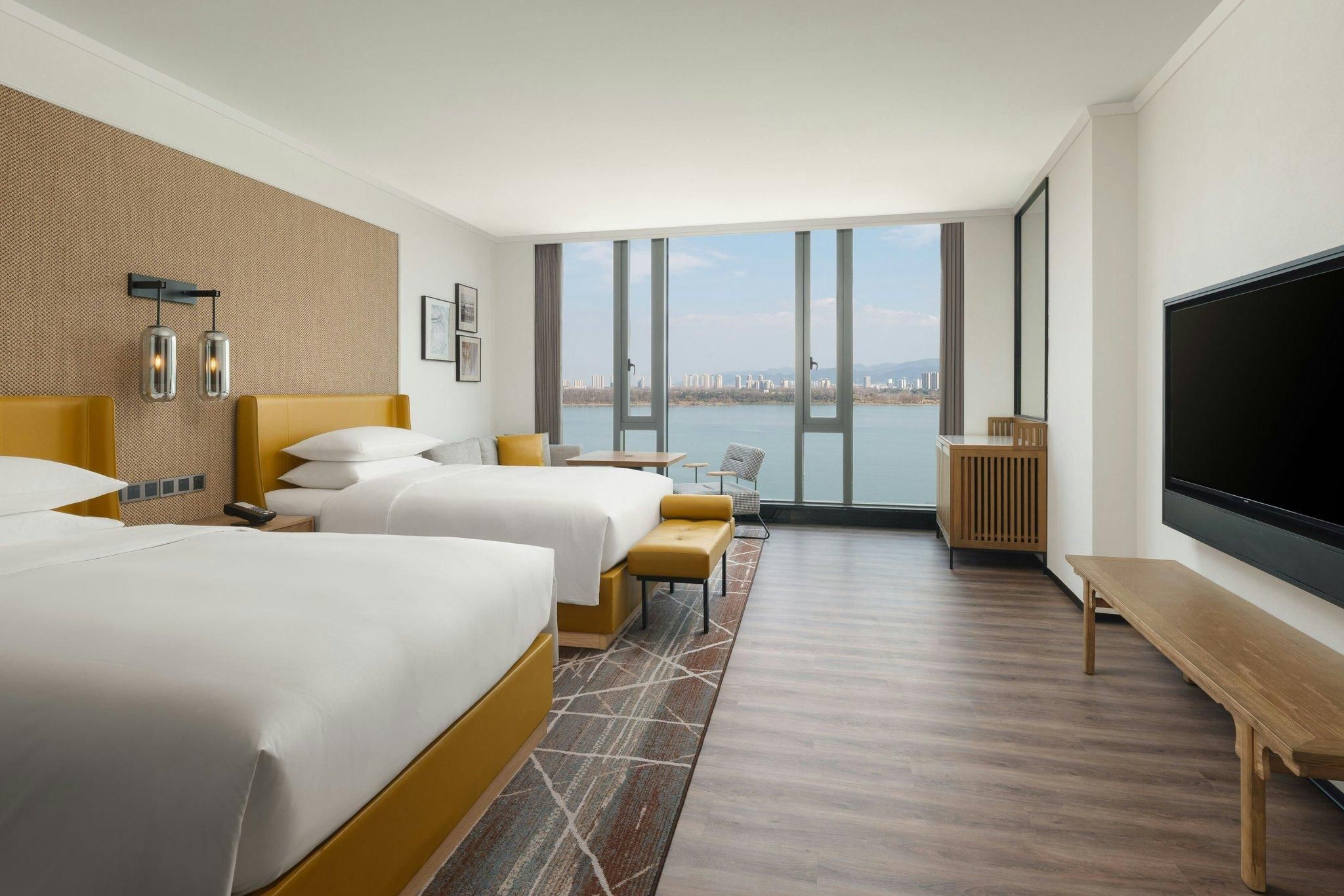 Executive River Double, Executive lounge access, Guest room, 2 Double, River view