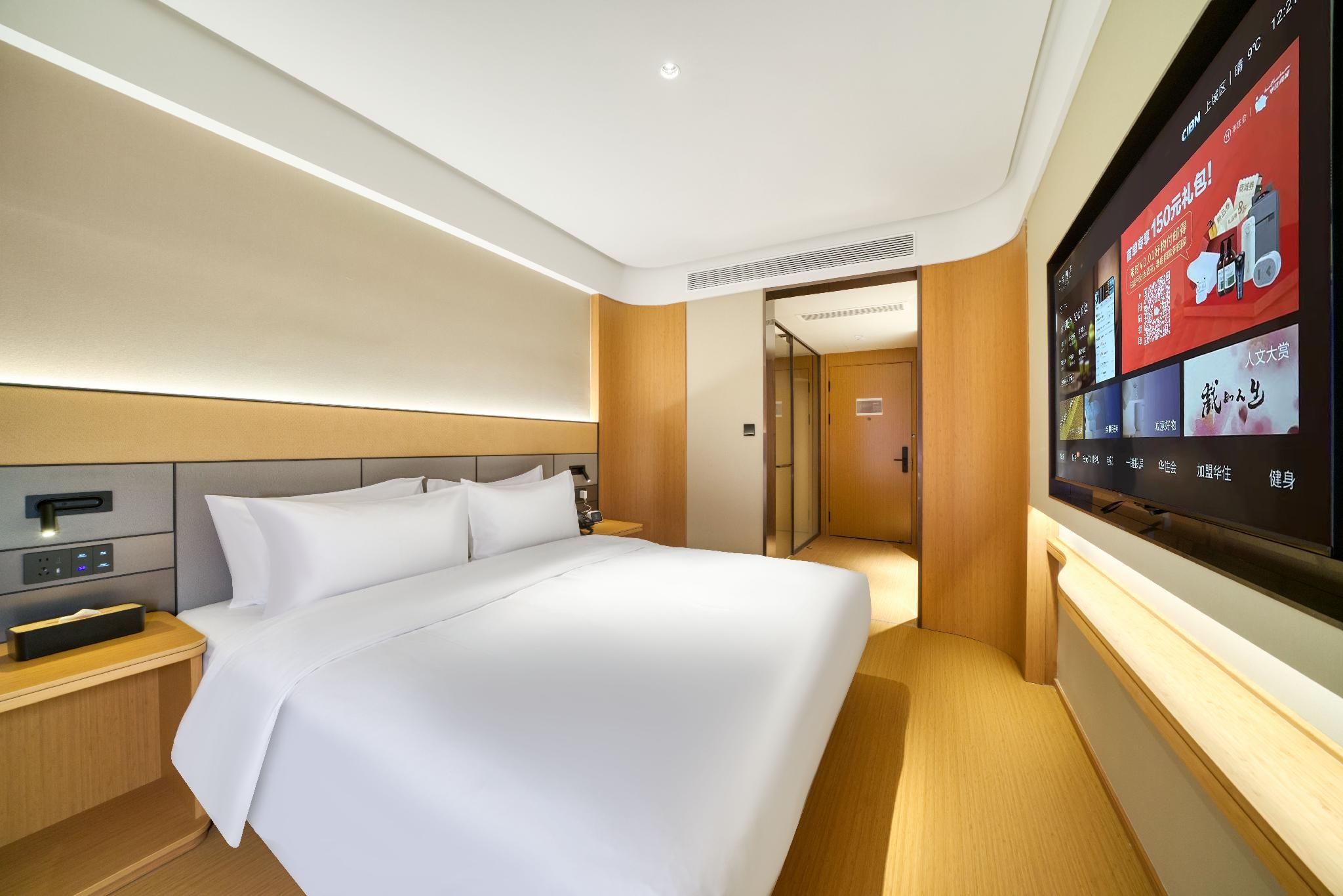 Business Queen Bed Room