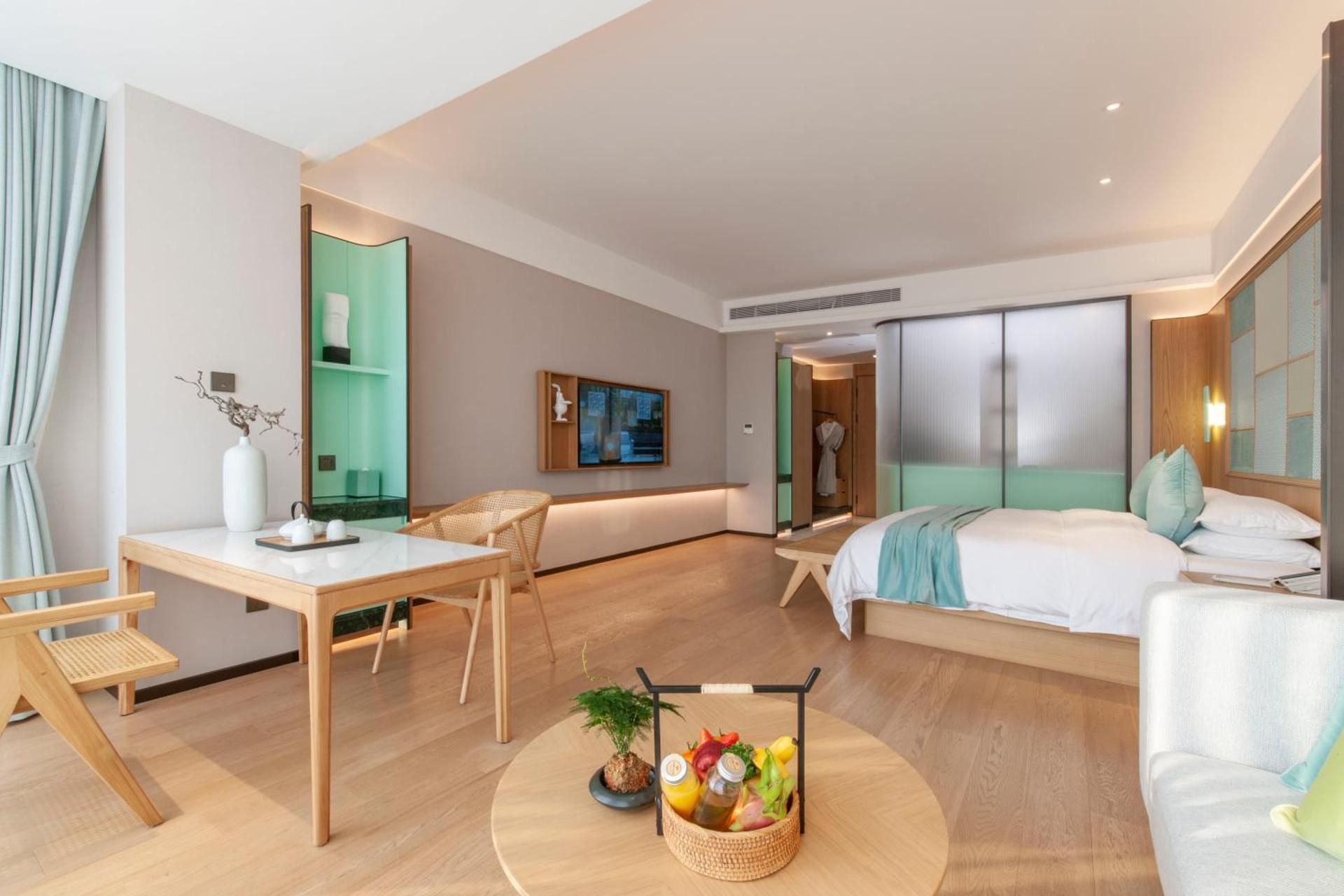 Superior King Room
