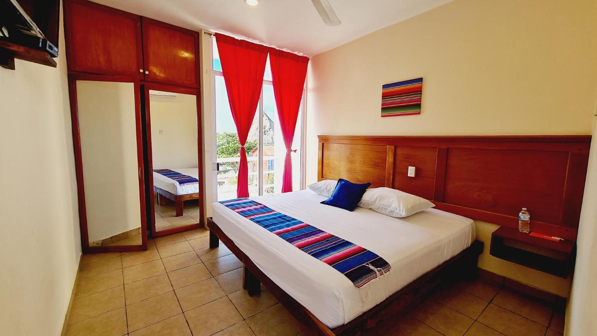 Deluxe Double Room (2 Adults + 1 Child)