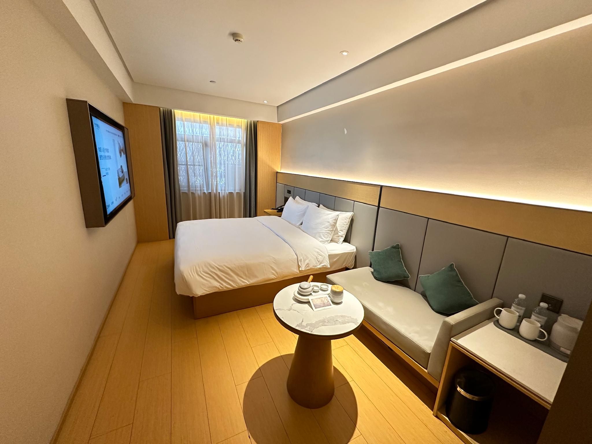Business Queen Bed Room