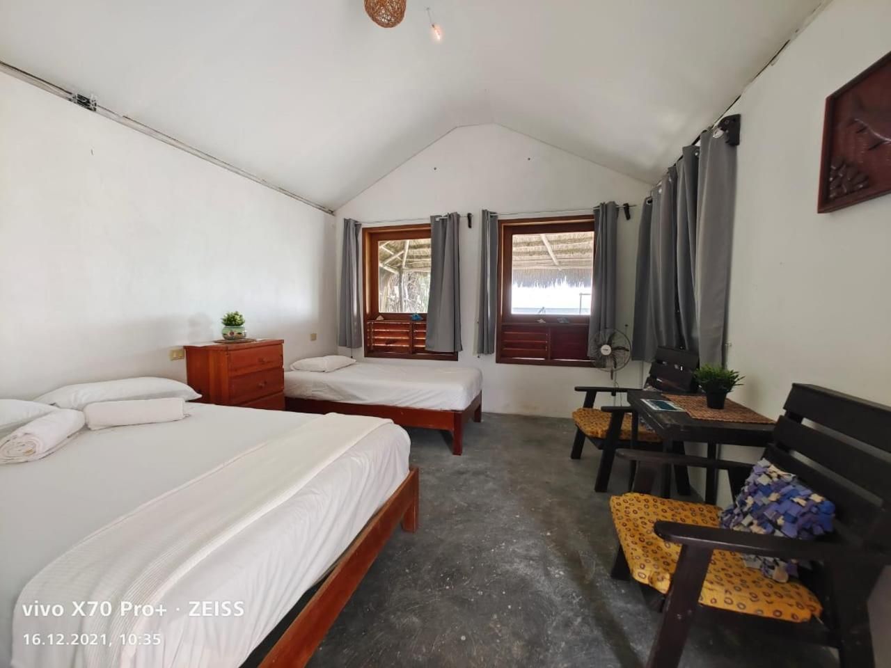 Standard Triple Room with Sea View