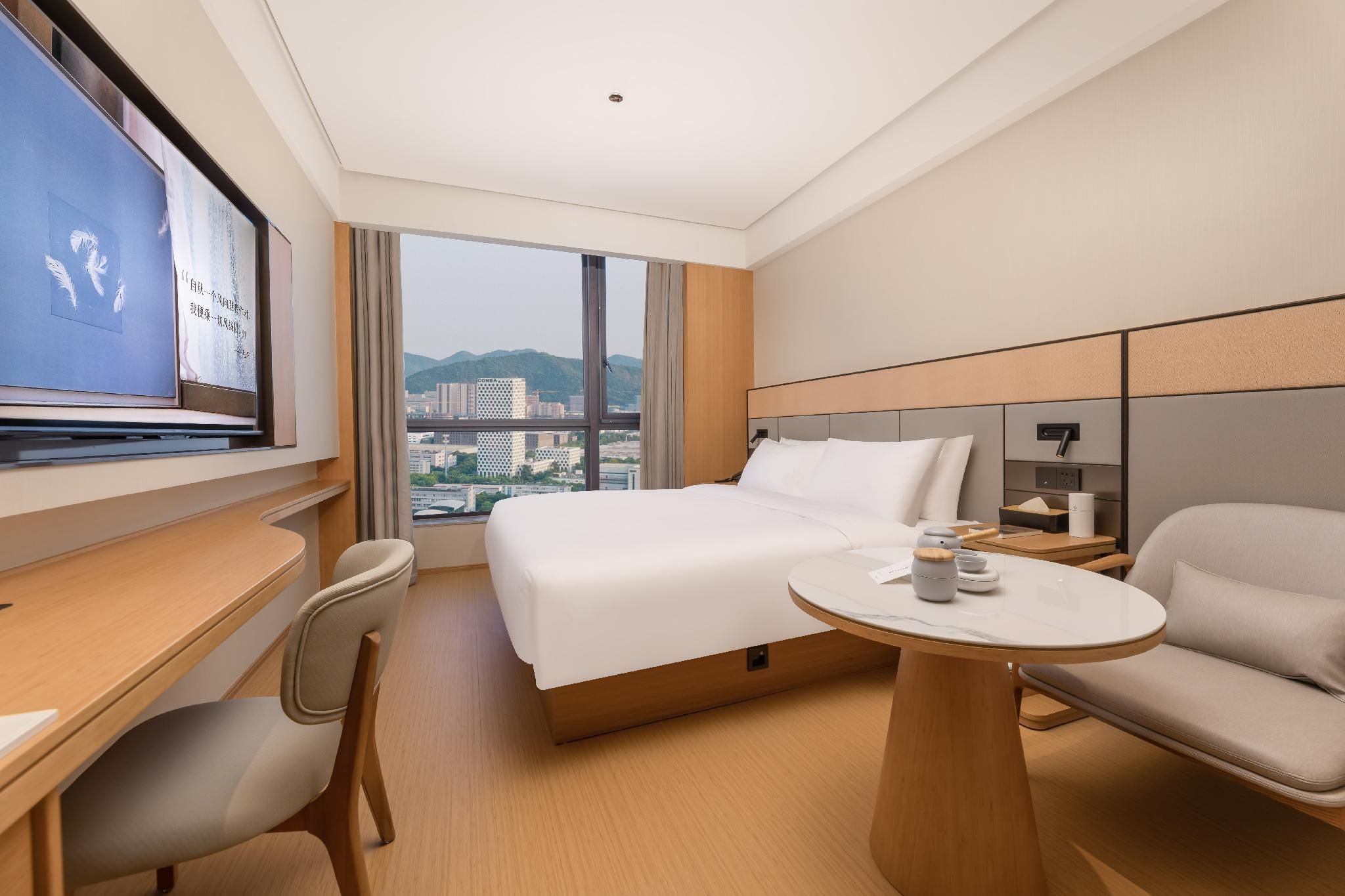 Huazhu - Superior 1 Bed Room