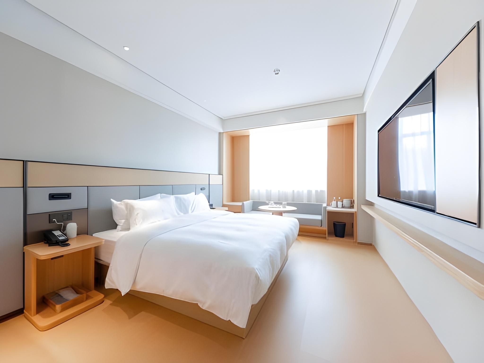 Business Queen Bed Room