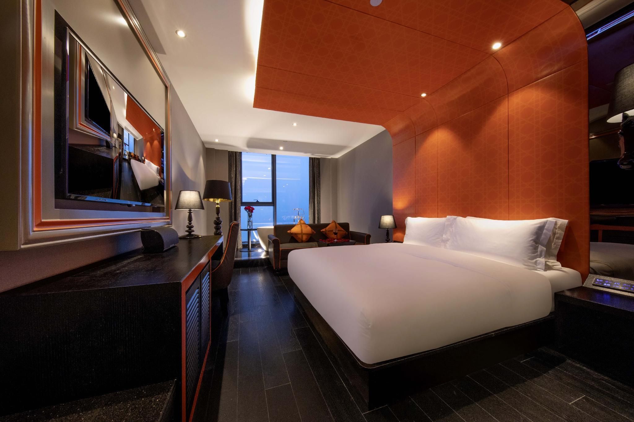 Huazhu - Deluxe Bed Room With River View