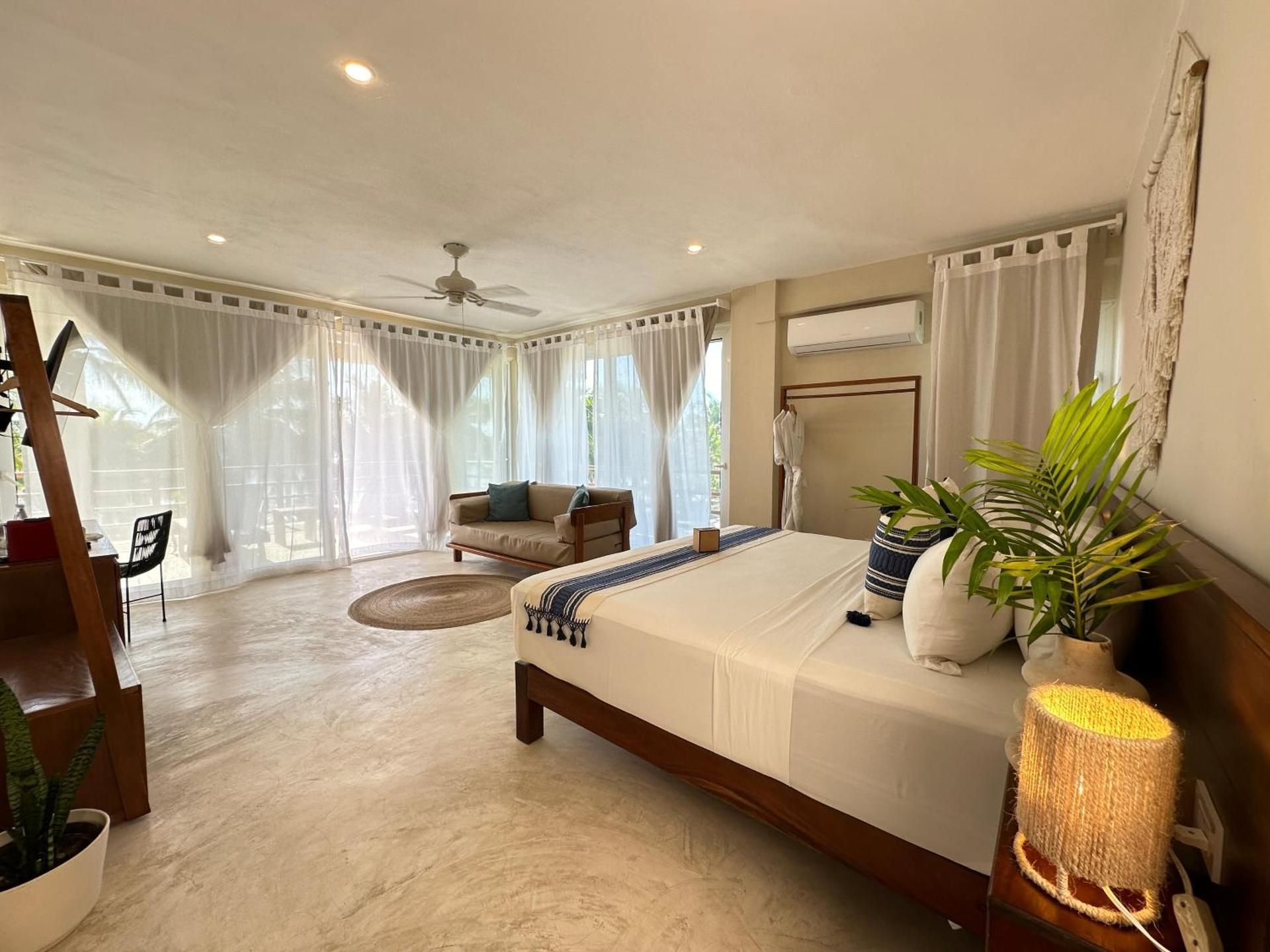 Suite with Sea View
