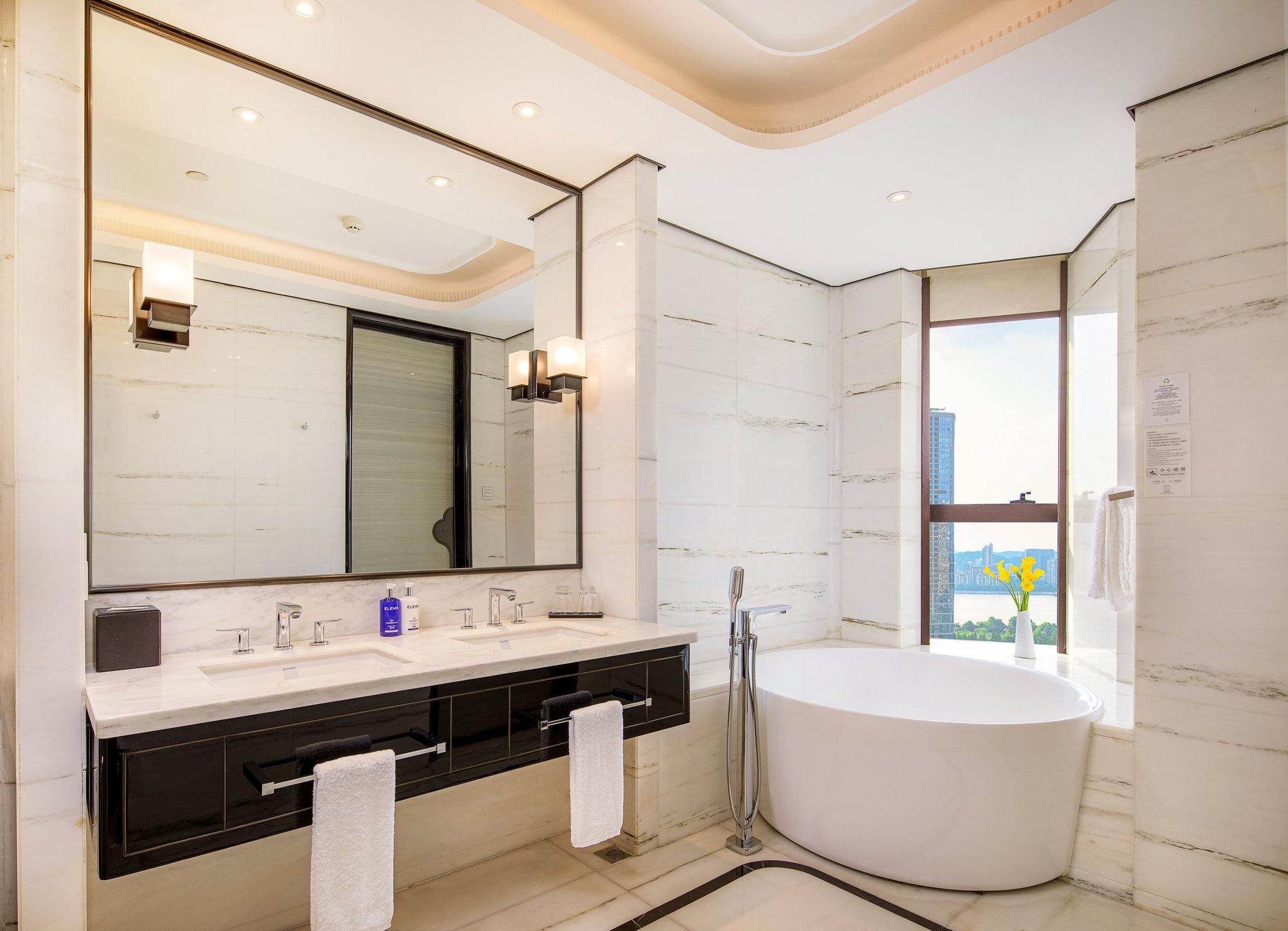 2 Twin Grand City View