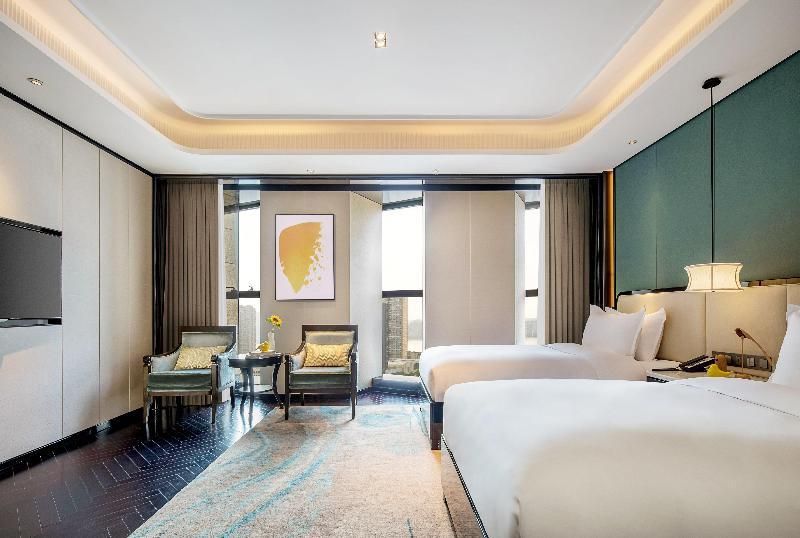 1 King Bed Suite Kids Theme