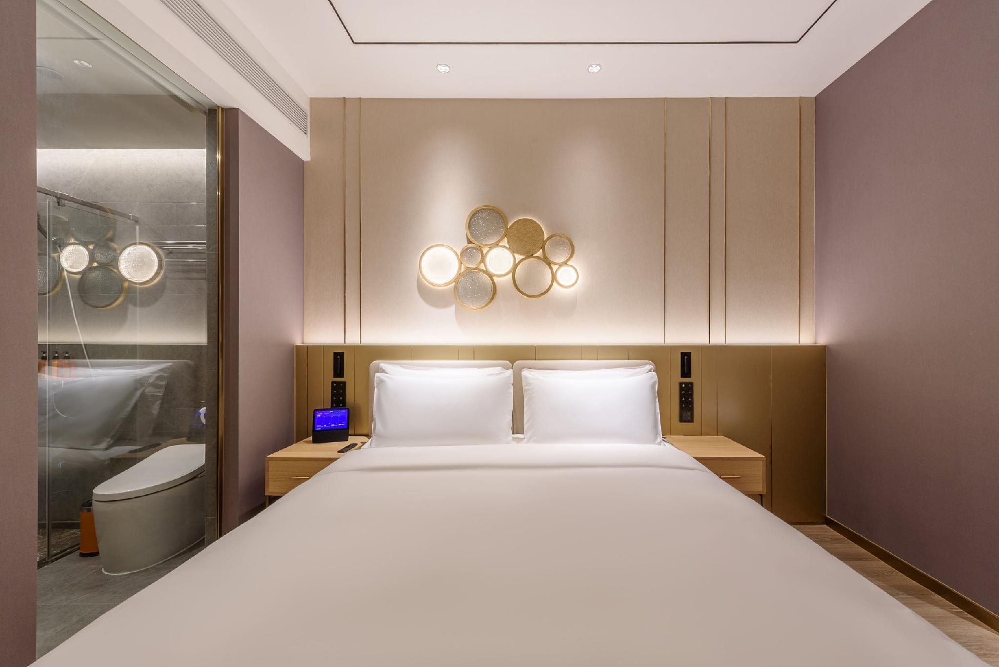 Huazhu - Superior BedRoom