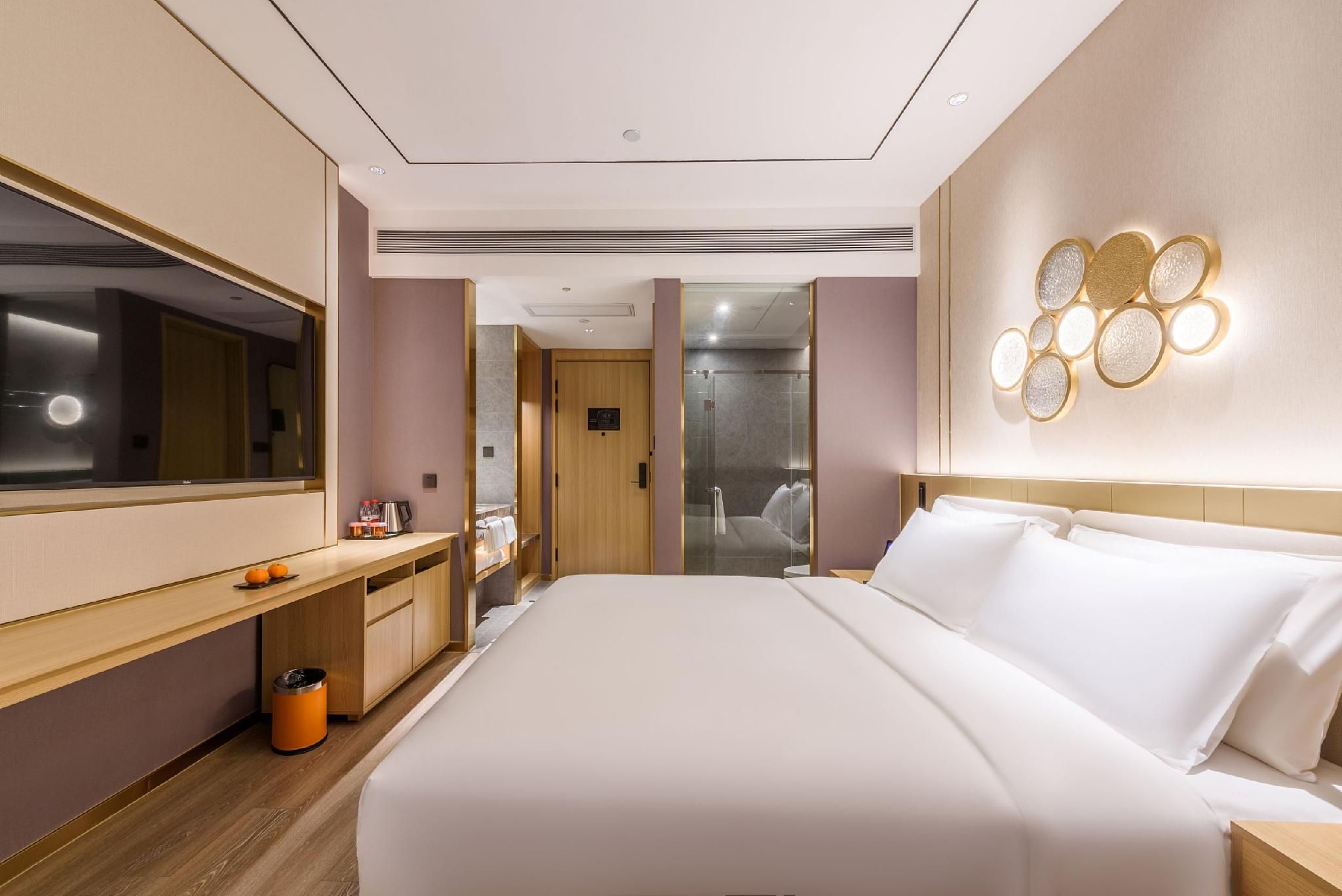 Huazhu - Superior BedRoom