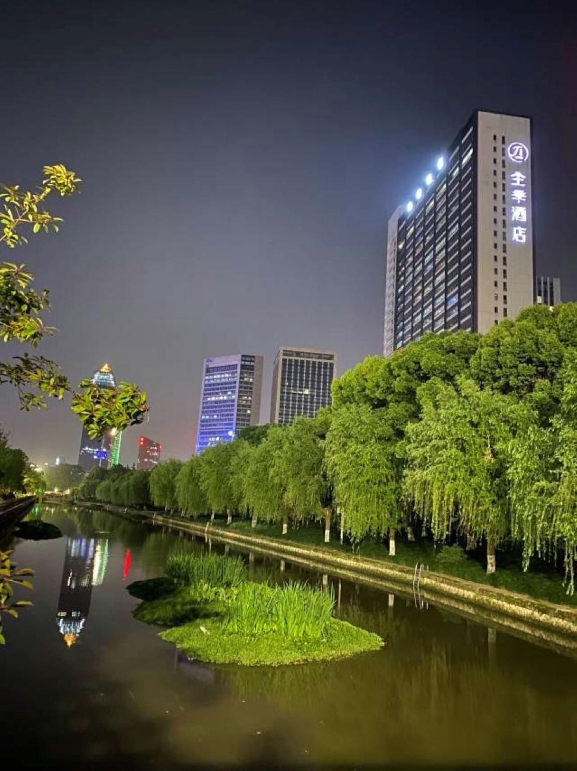 73d7459862305cc38e4684606e34e5ad