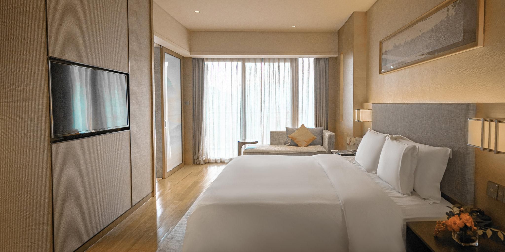 1 King Bed Superior Room