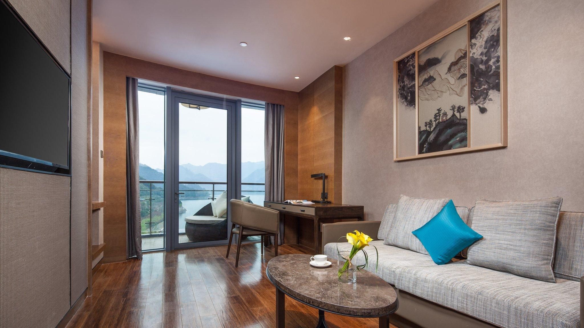 1 Bedroom Suite