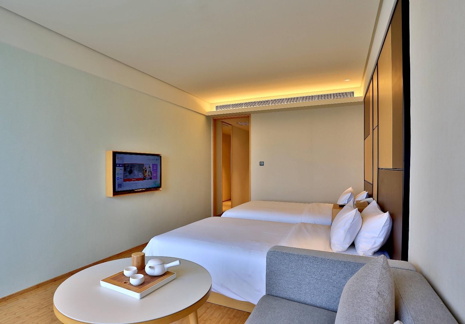 Twin Bed Room