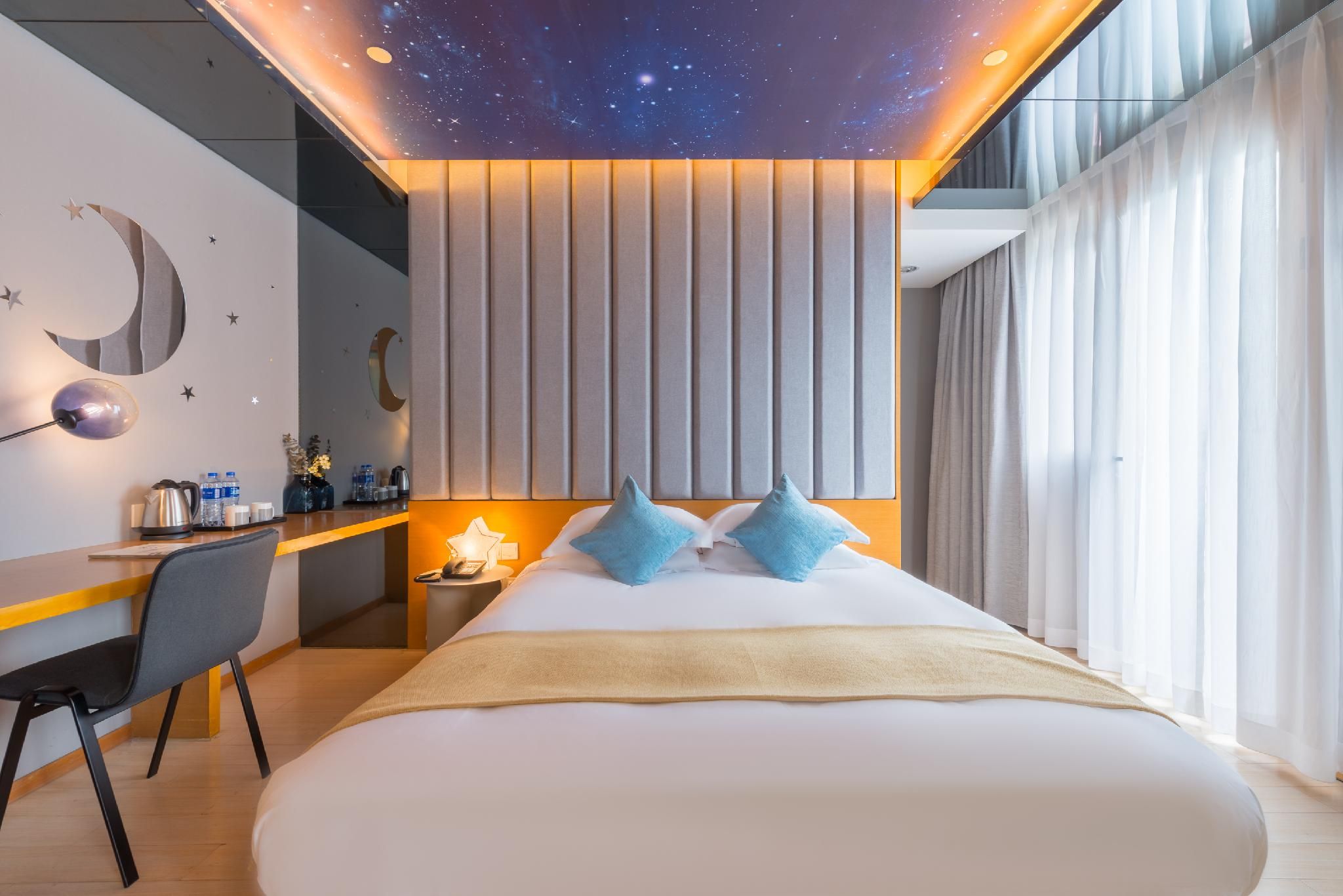 Rezen - Deluxe Sunshine Standard Room