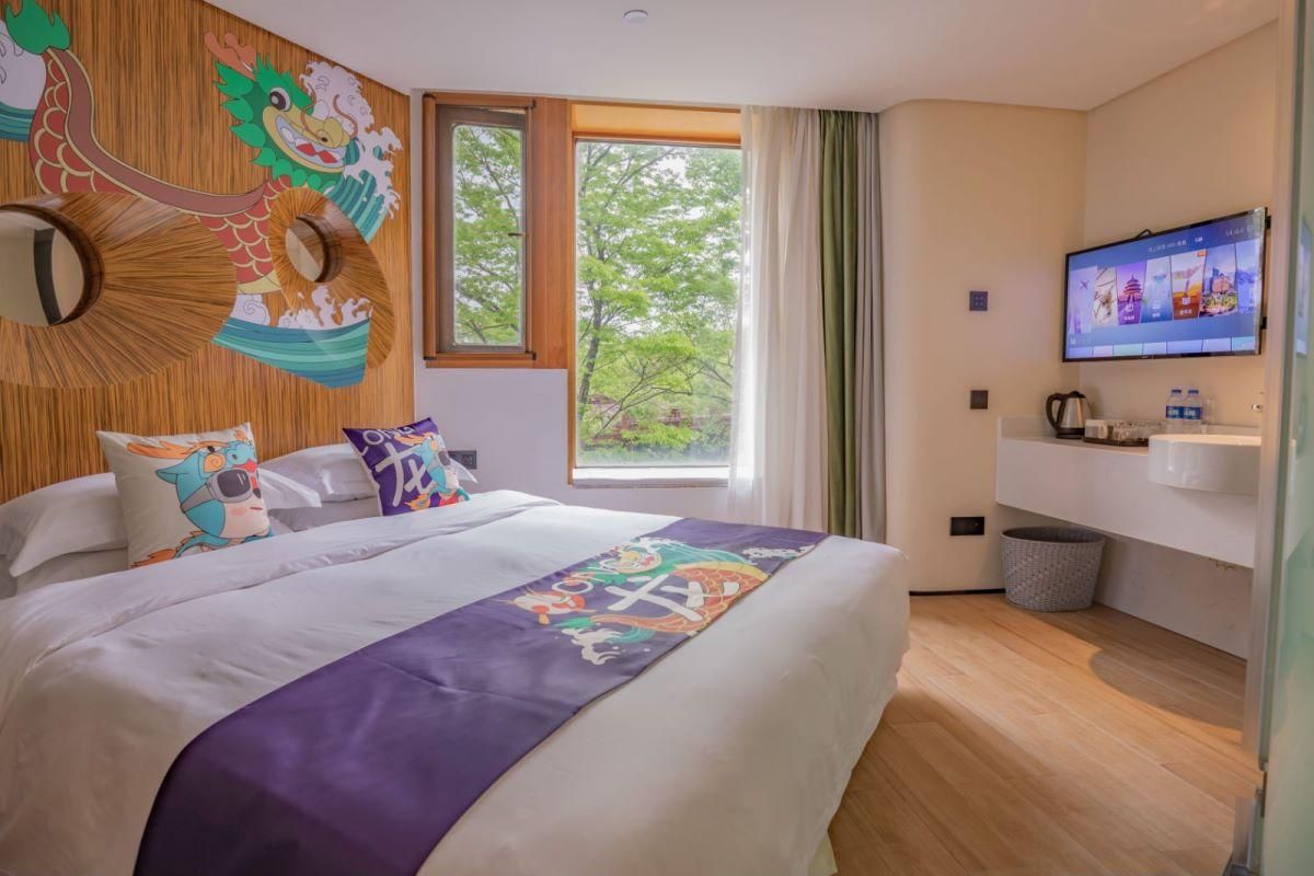 Rezen - Guest Room, Chinese Zodiac Theme