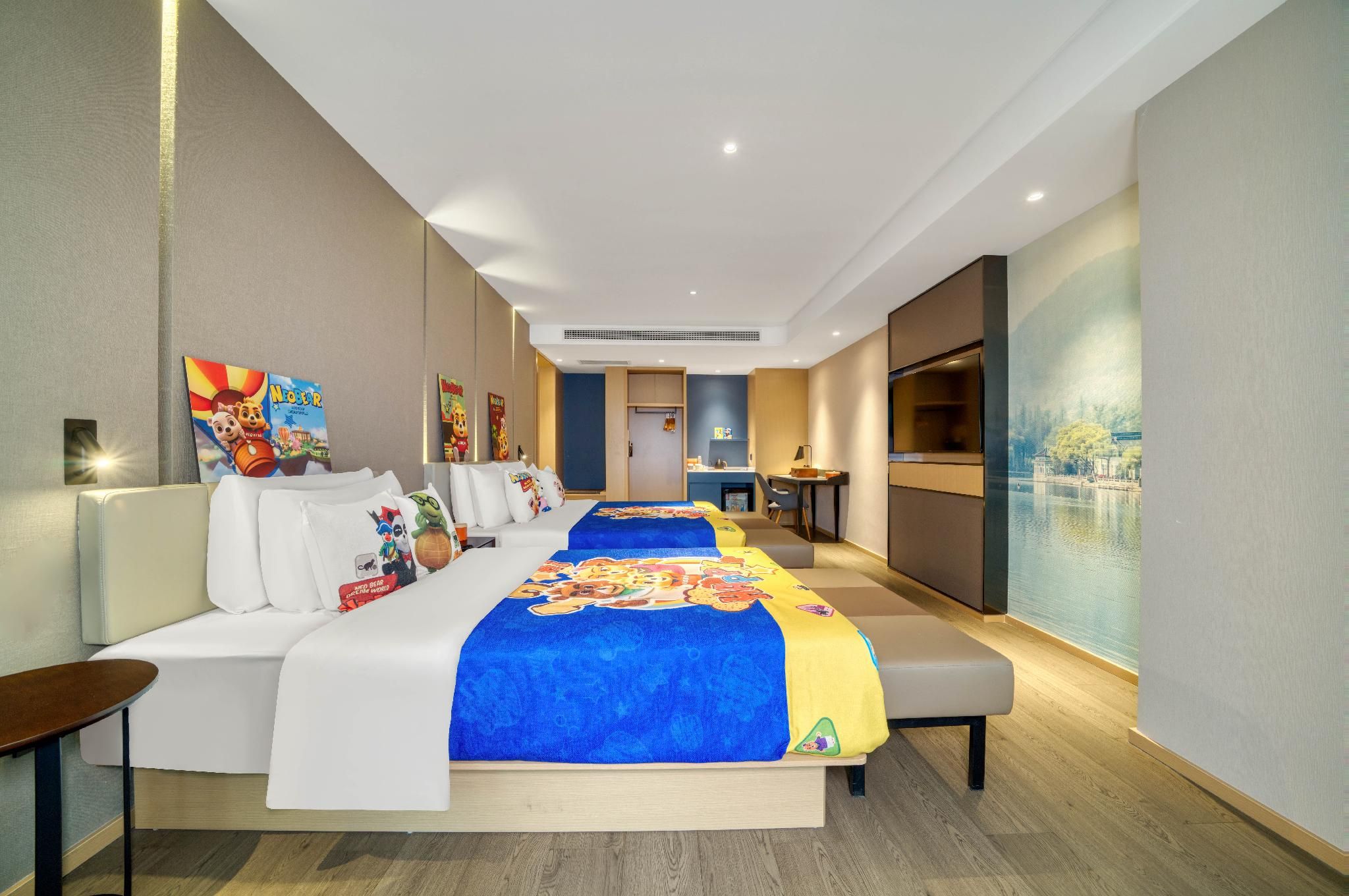 Atour - JUMI Family Room