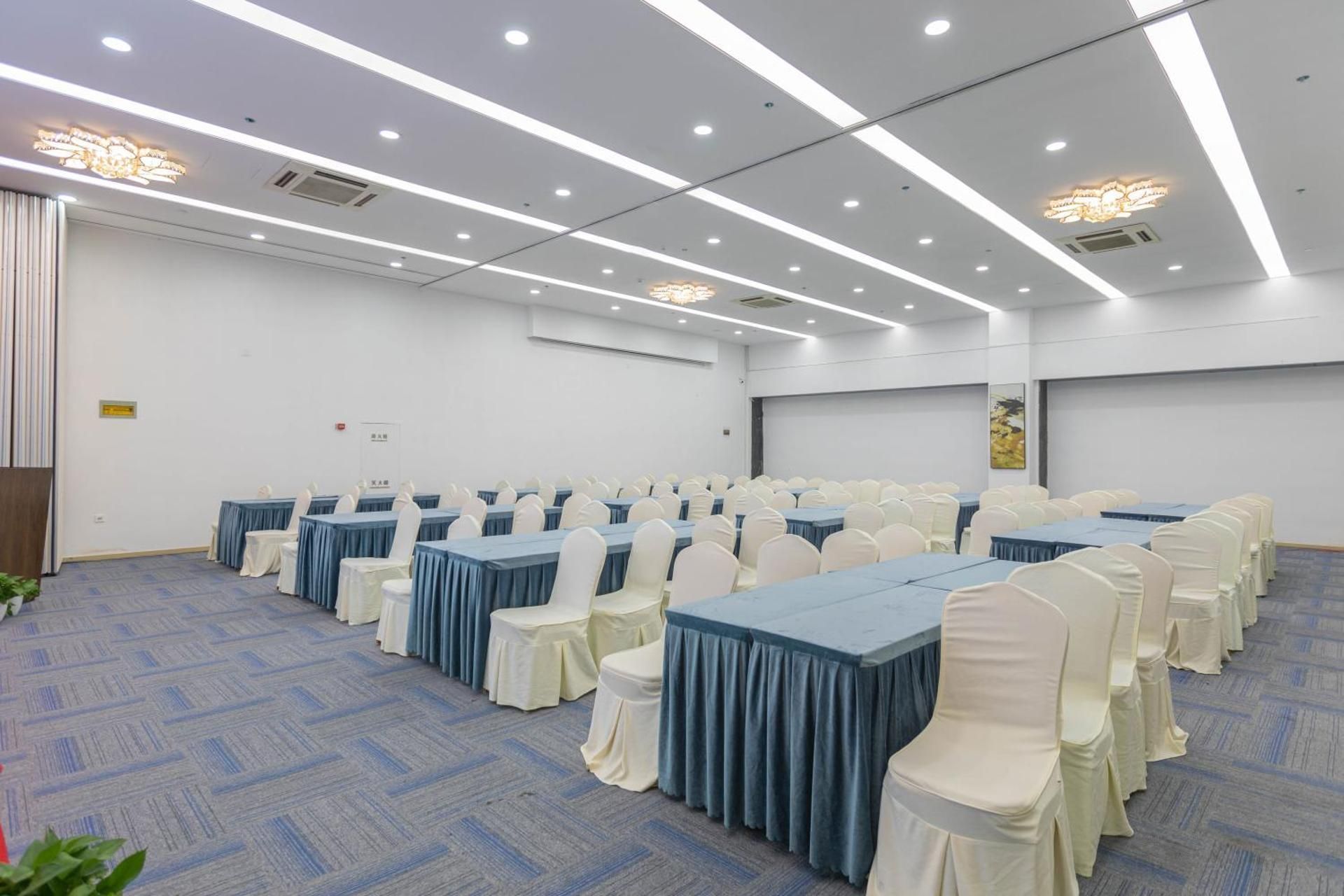 meeting room / ballrooms
