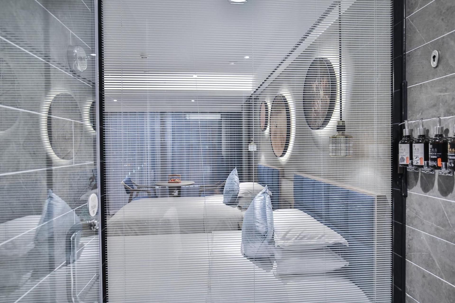 Core-Style Twin Room