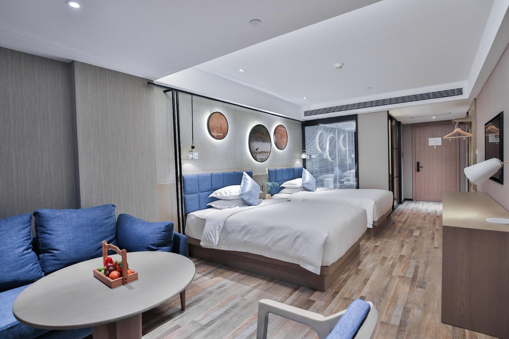 Core-Style Family Twin Room