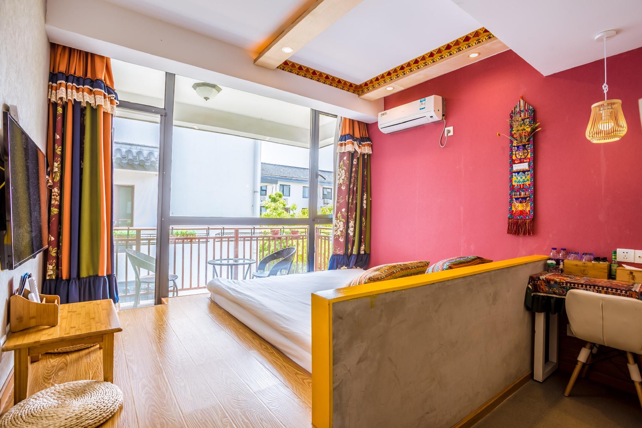 Premium King Room with Balcony - Non-Smoking