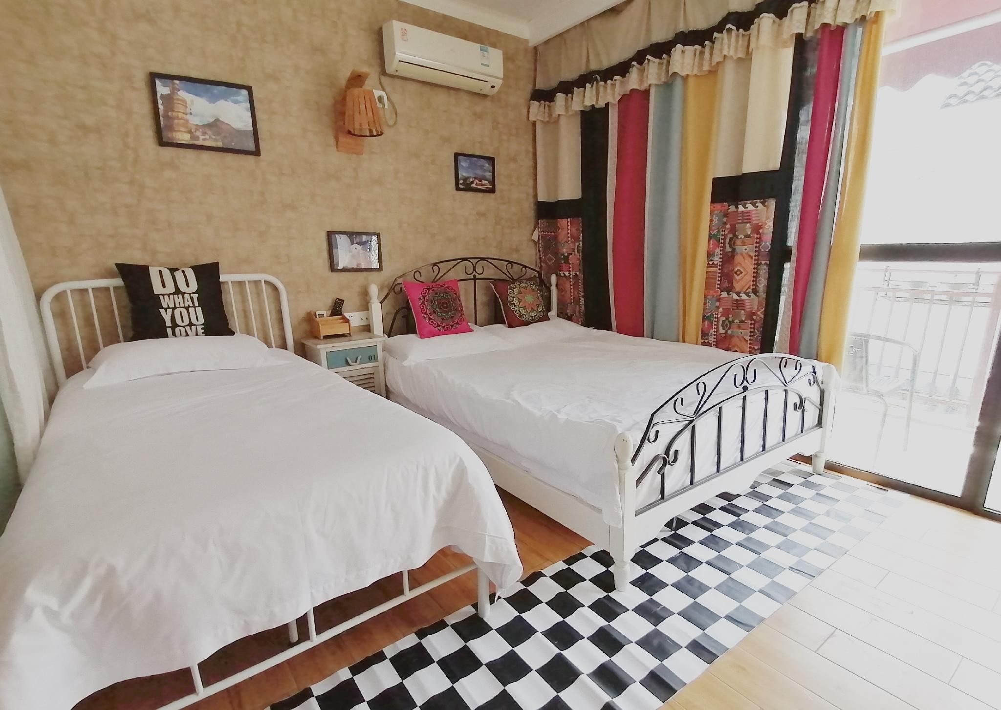 Kids Family Room - Guest Must Accompanied with Kids Under 13 Years