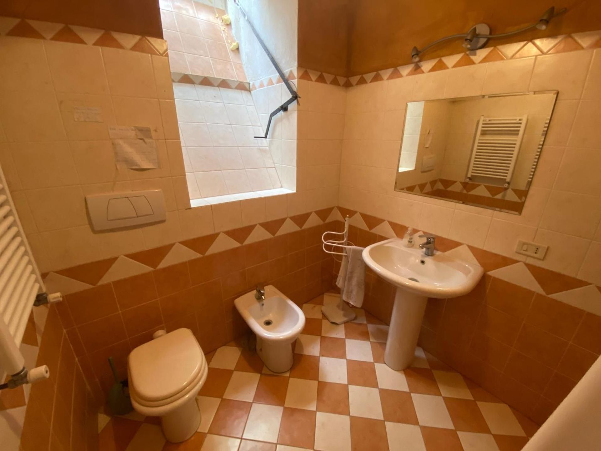 Single Bed in 6-Bed Dormitory Room