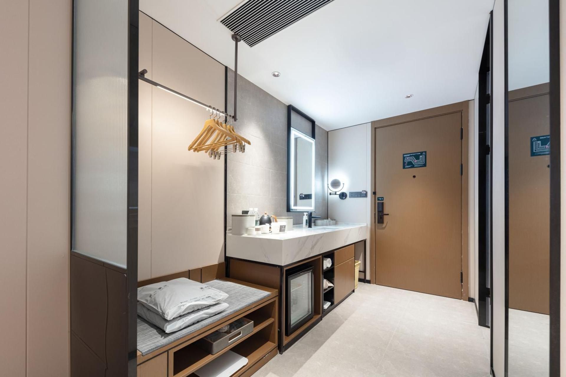 Atour - JIMU Family Room