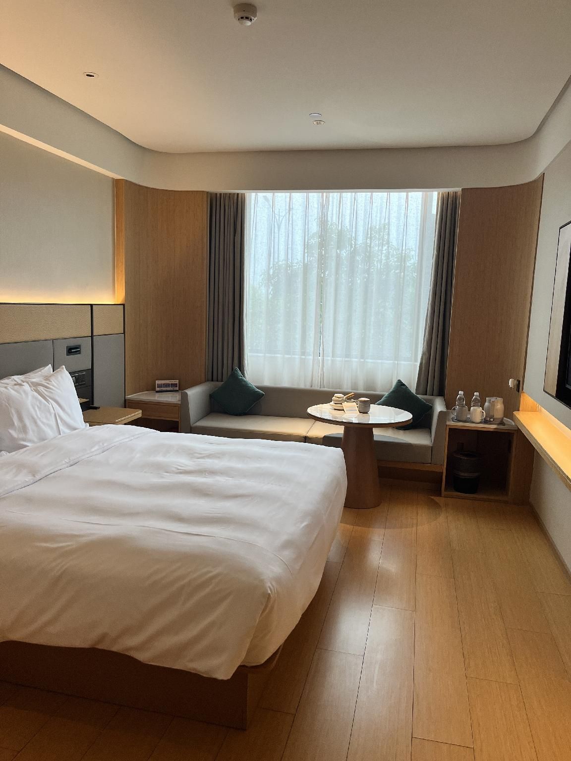 Queen Room A