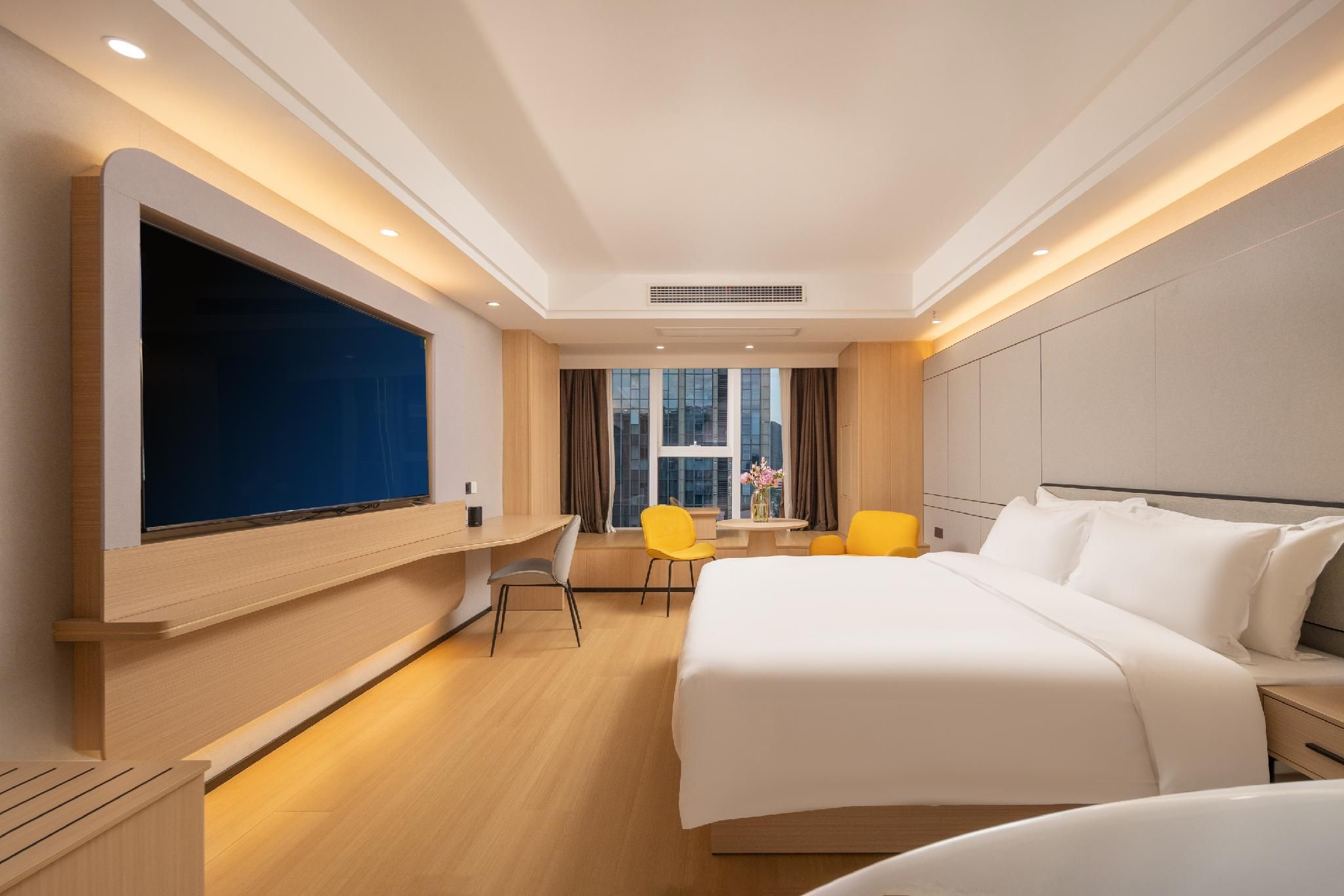 Queen Superior Room