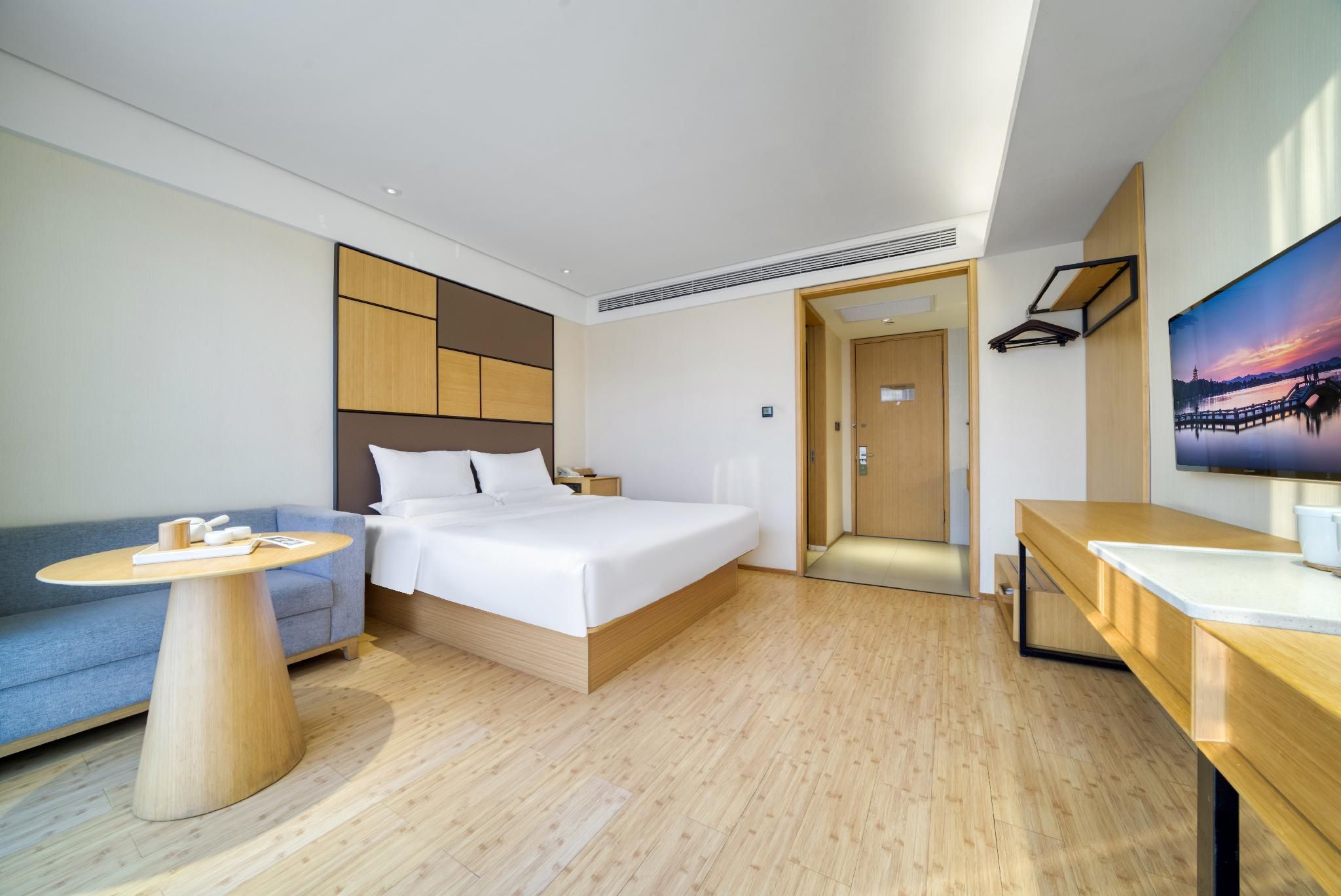 Business Queen Bed Room