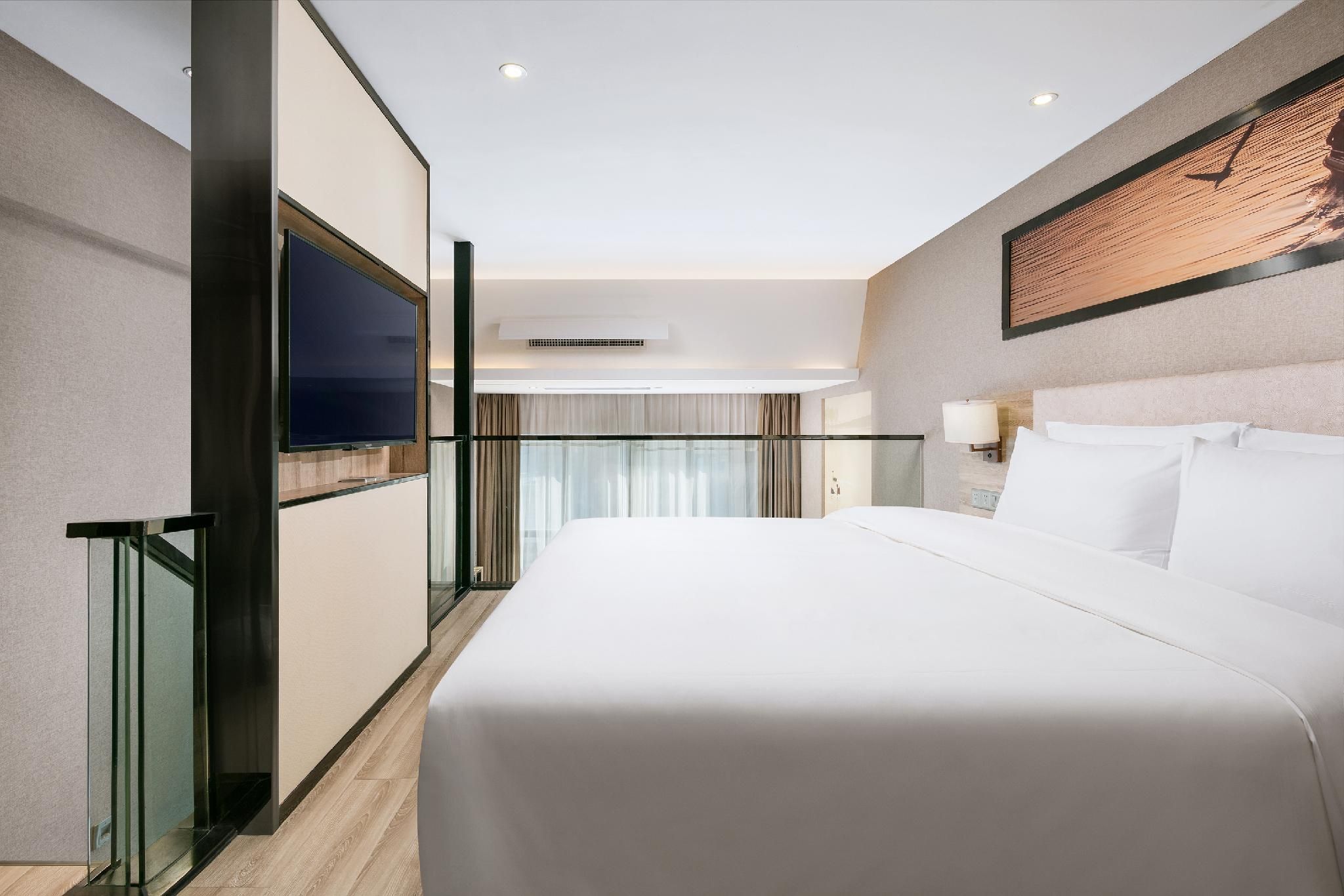Executive Duplex Queen Room