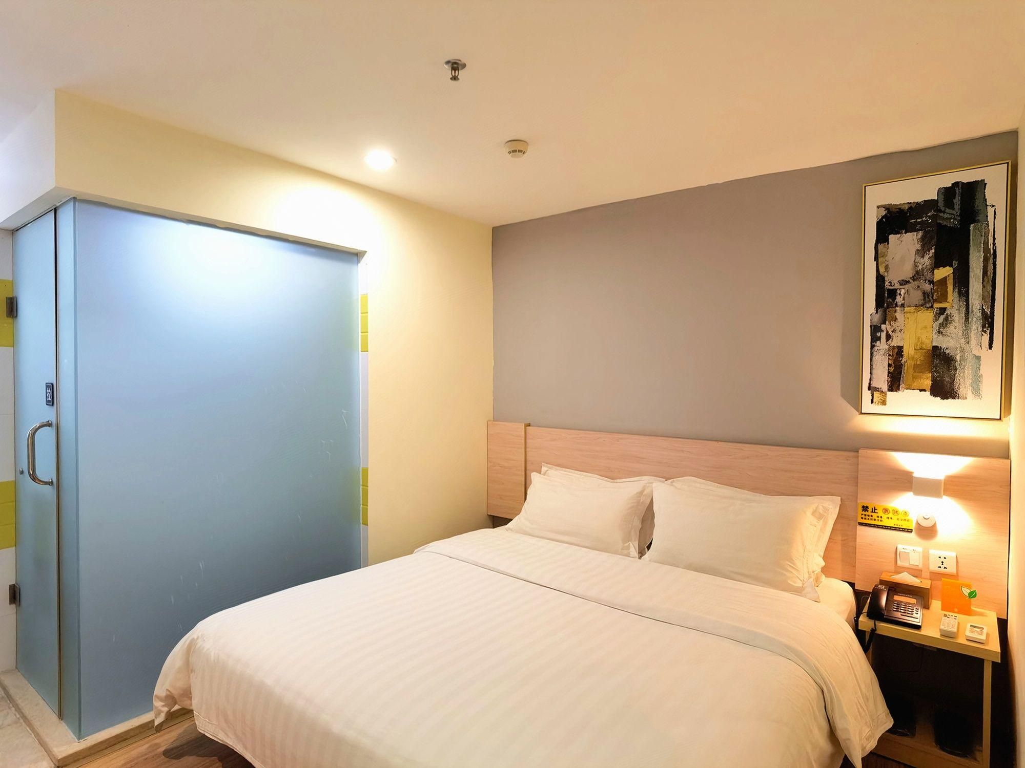 WH - Traditional Bed Room