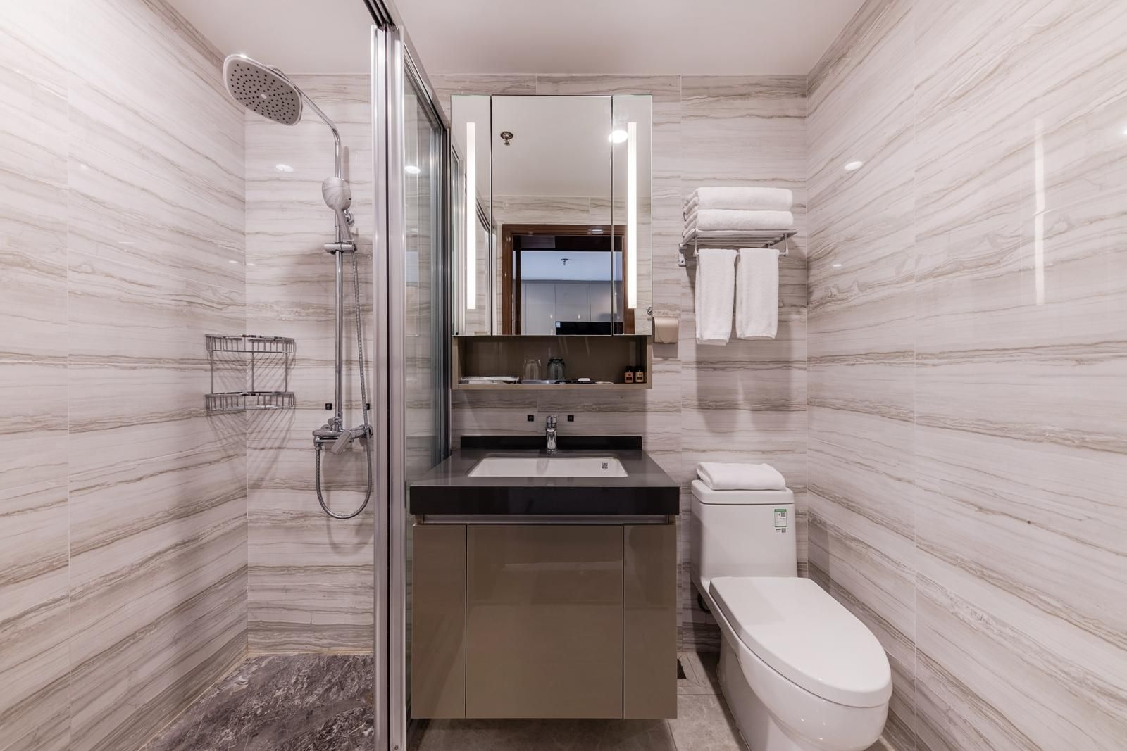 2 Bed Twin Superior Room