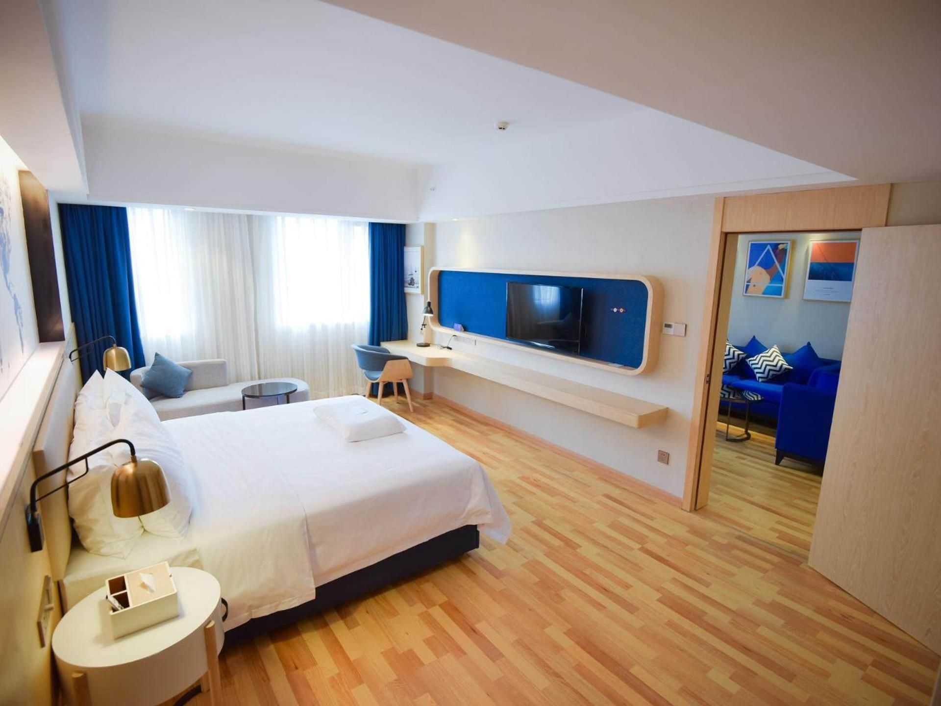 Kyriad Marvelous Hotel Shantou High-speed Railway Station Premier Suite 