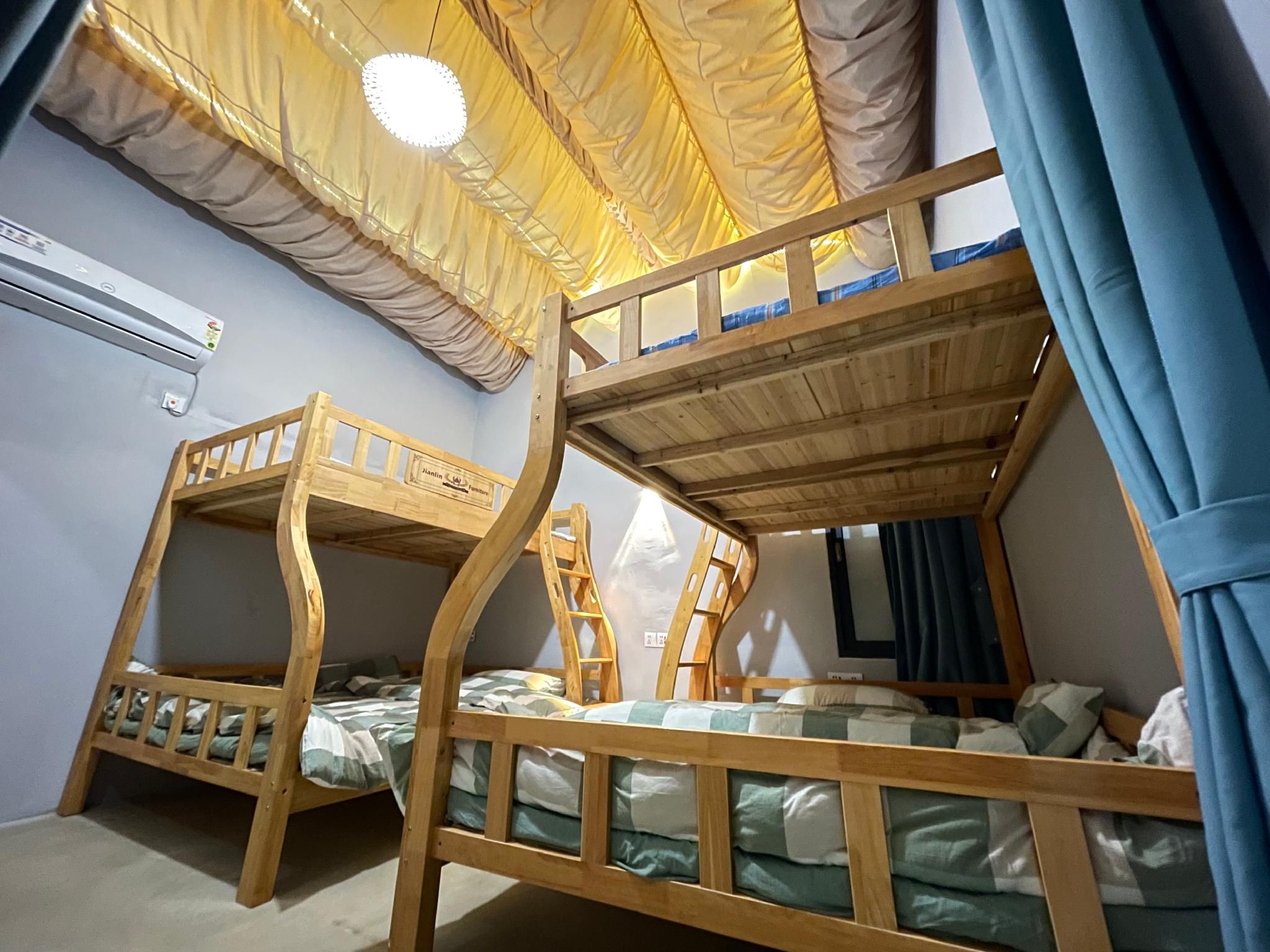 Triple Bed Room