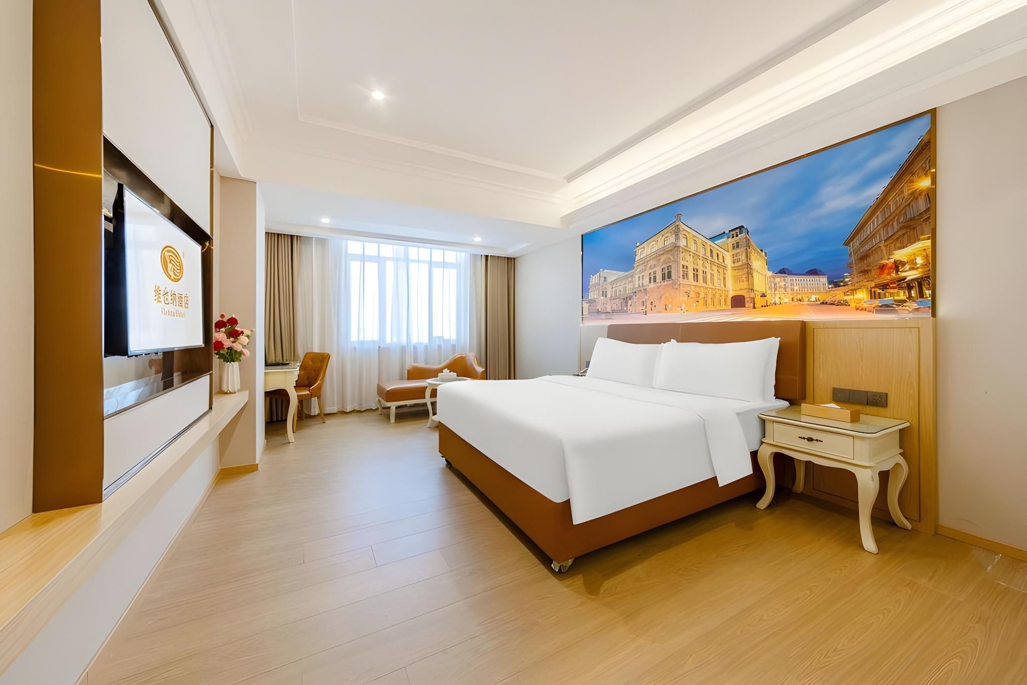 Vienna - Deluxe King Bed Room