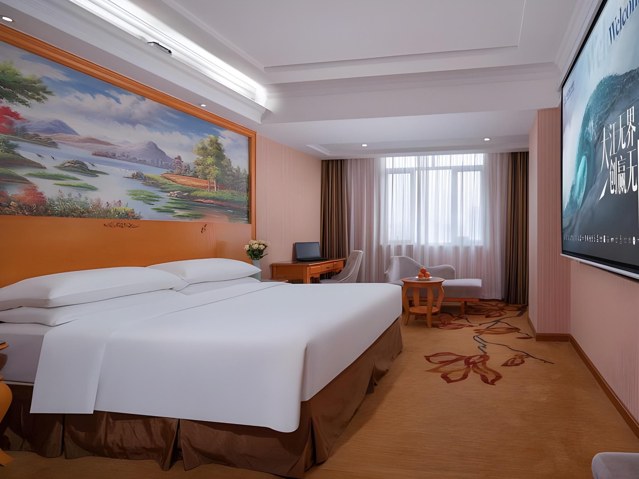 Vienna Hotel Guangdong Shantou South Bus Station Vienna - Cinema Bed Room