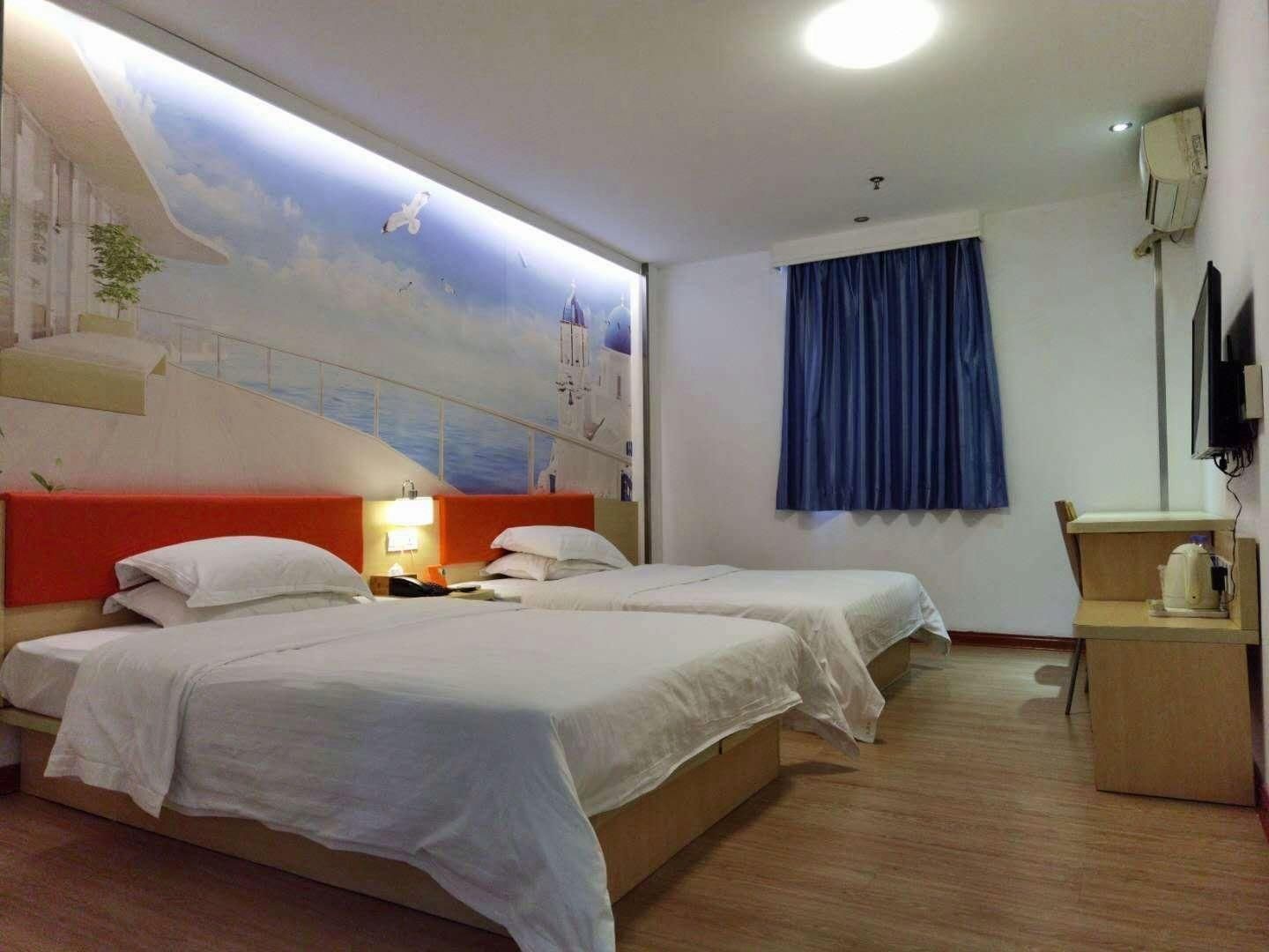 Economy Room