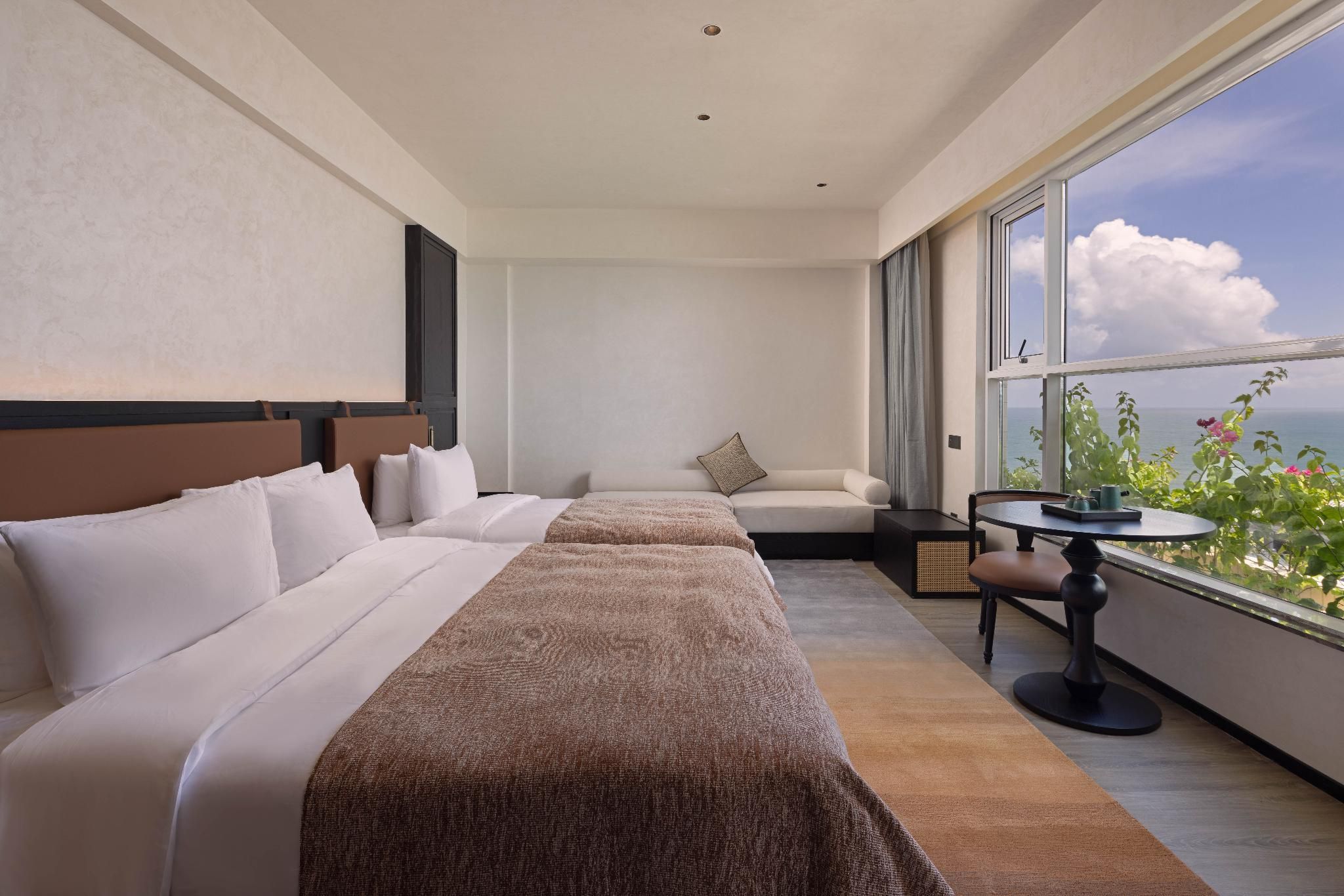 Double Heart Parent-child Room with Sea View
