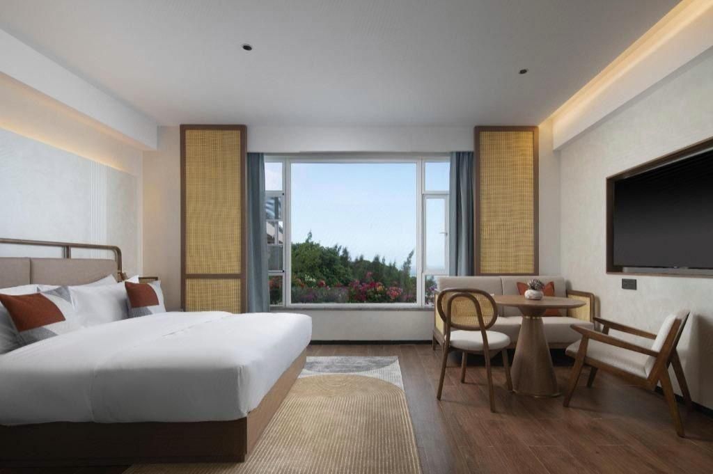 Moonrise Sea View Twin Room