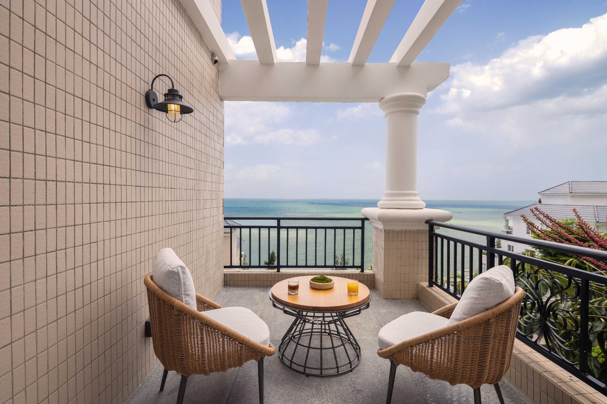 Double Heart Family Room with Sea View