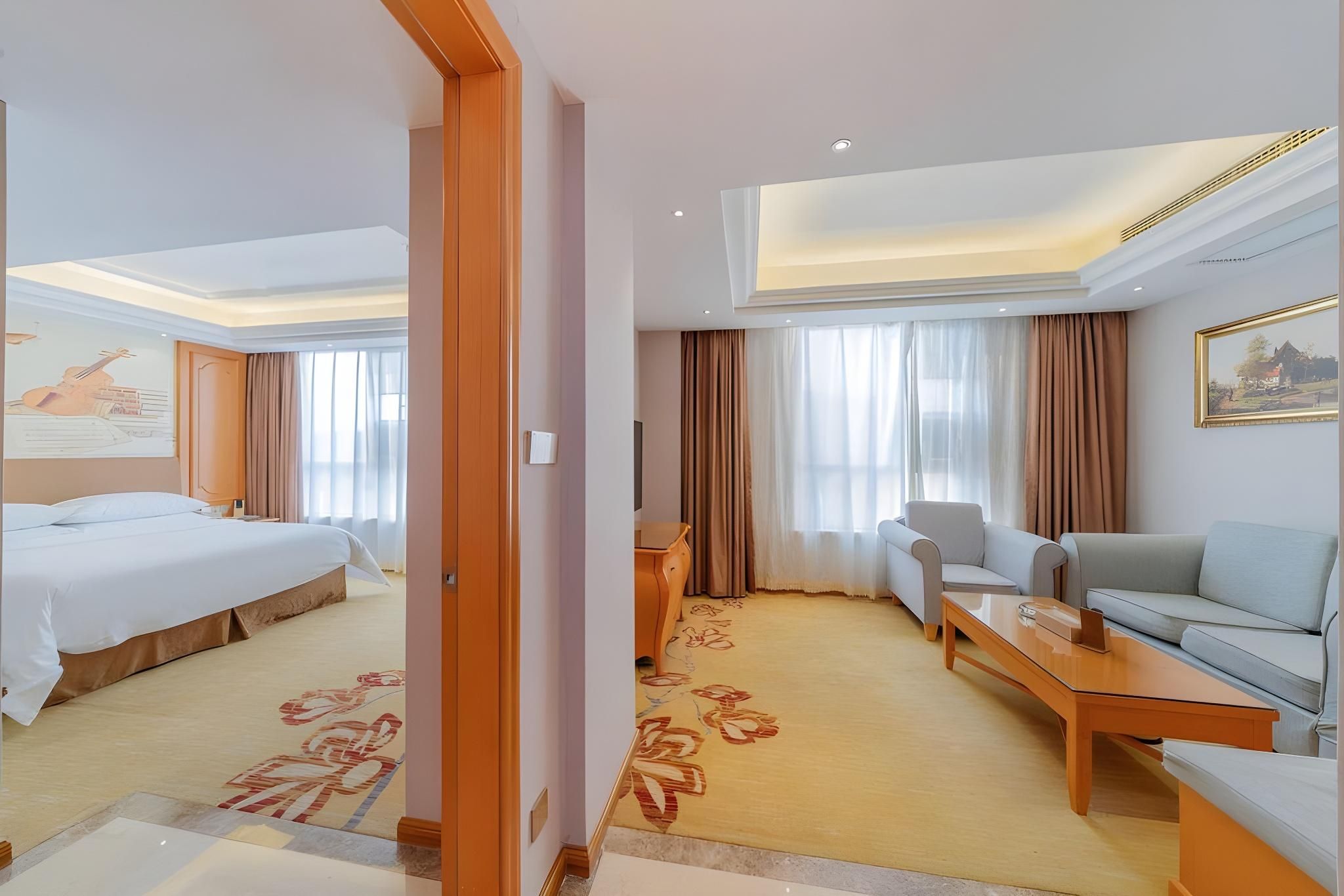 Vienna Hotel Shantou Chaoyang Center Business Suite